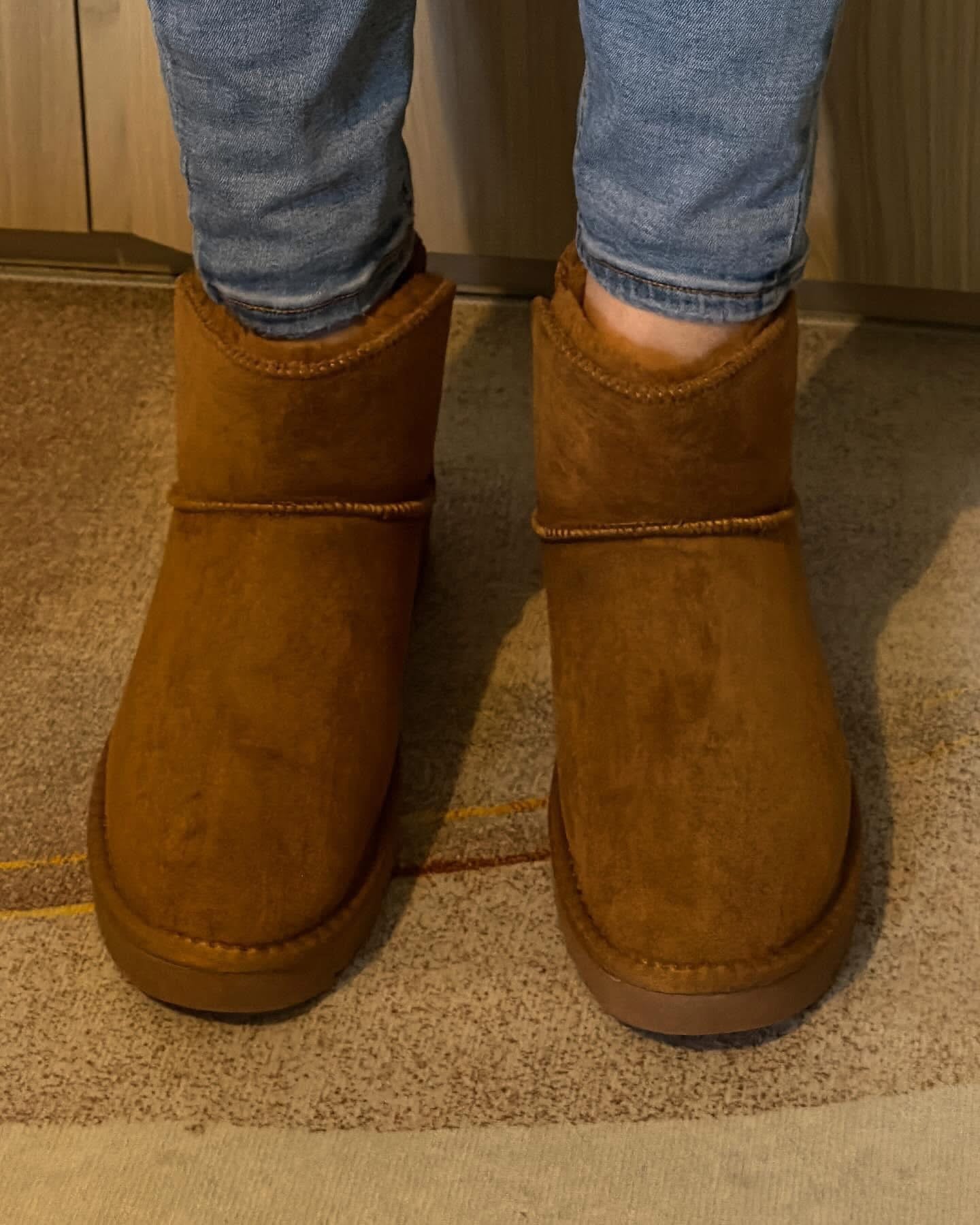 STIVALETTO XTI CON IL PELO CAMEL FONDO BASSO