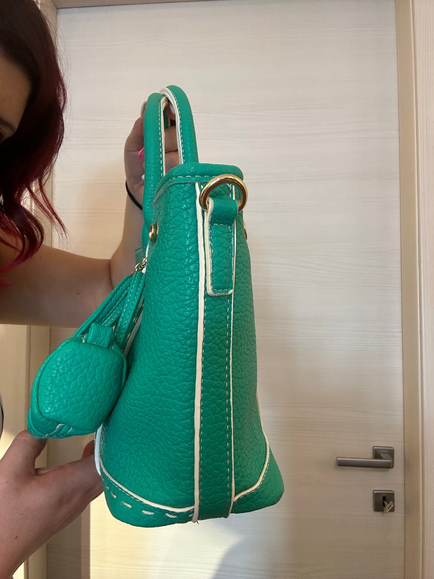 BORSA A MANO VERDE ACQUA BRILLANTE