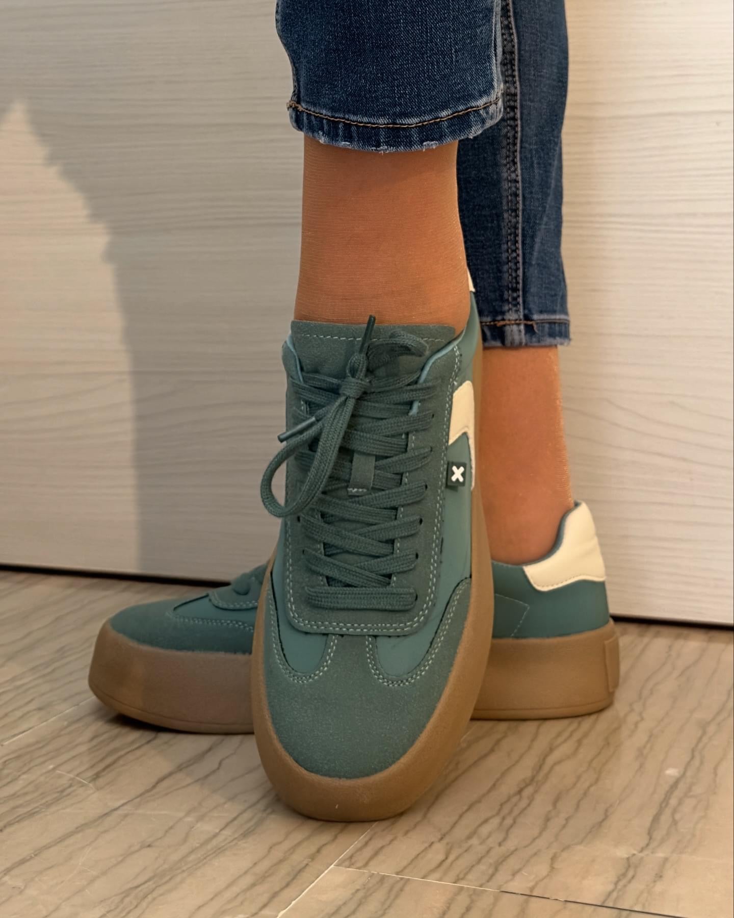 SNEAKER XTI VERDE E BEIGE