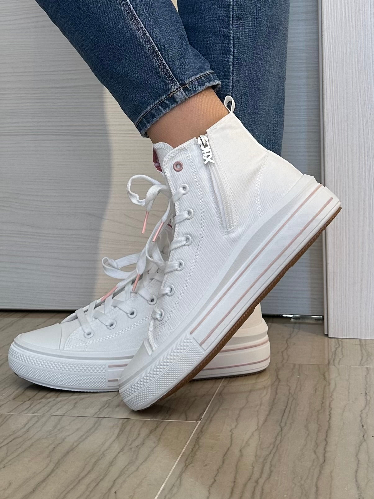 SNEAKER XTI TELA BIANCA BORDO ROSA