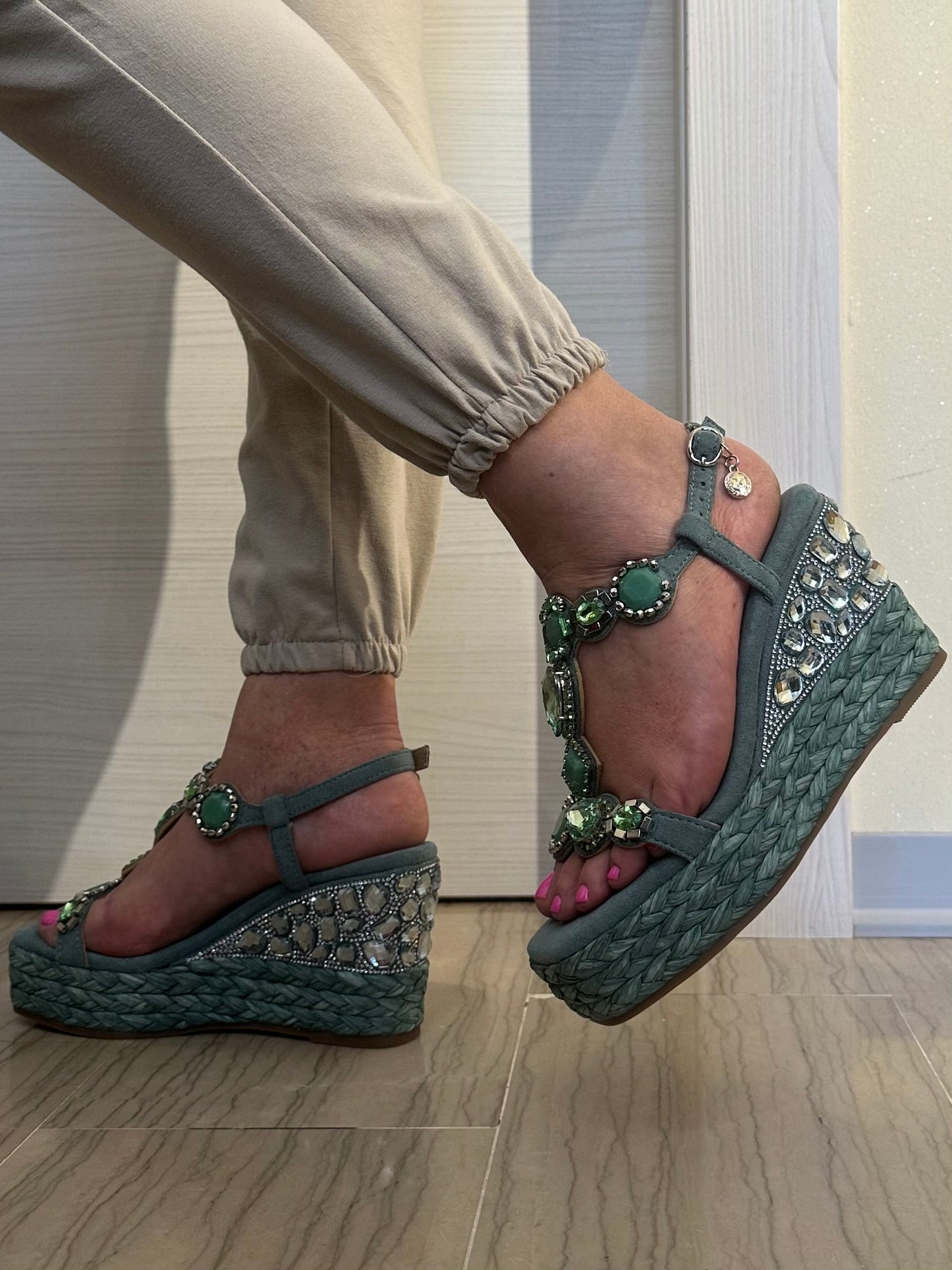 SANDALO XTI DONNA ZEPPA GIOIELLO VERDE
