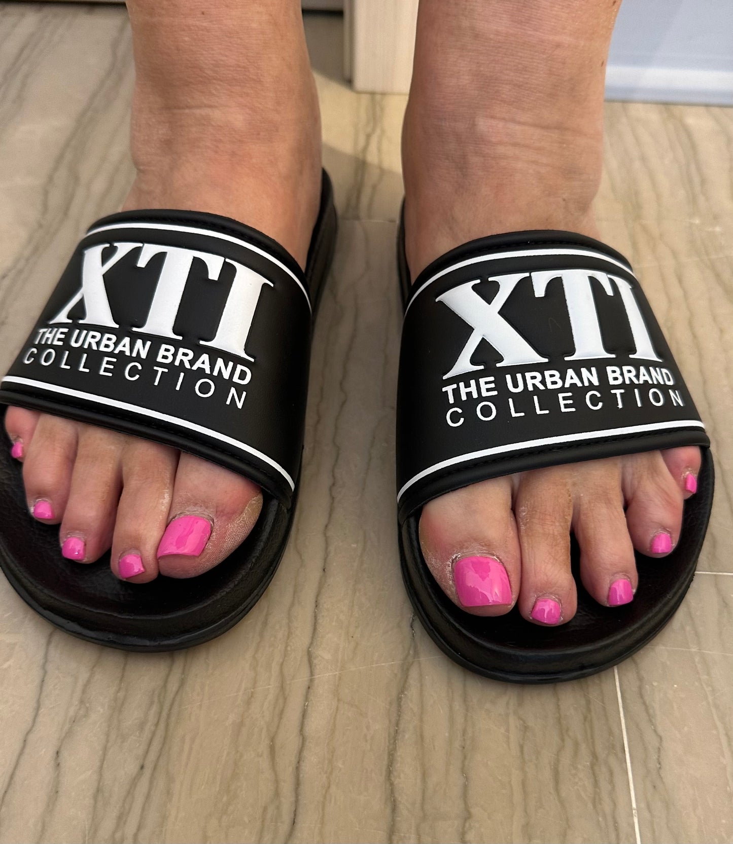 CIABATTA XTI UNISEX NERA E BIANCA