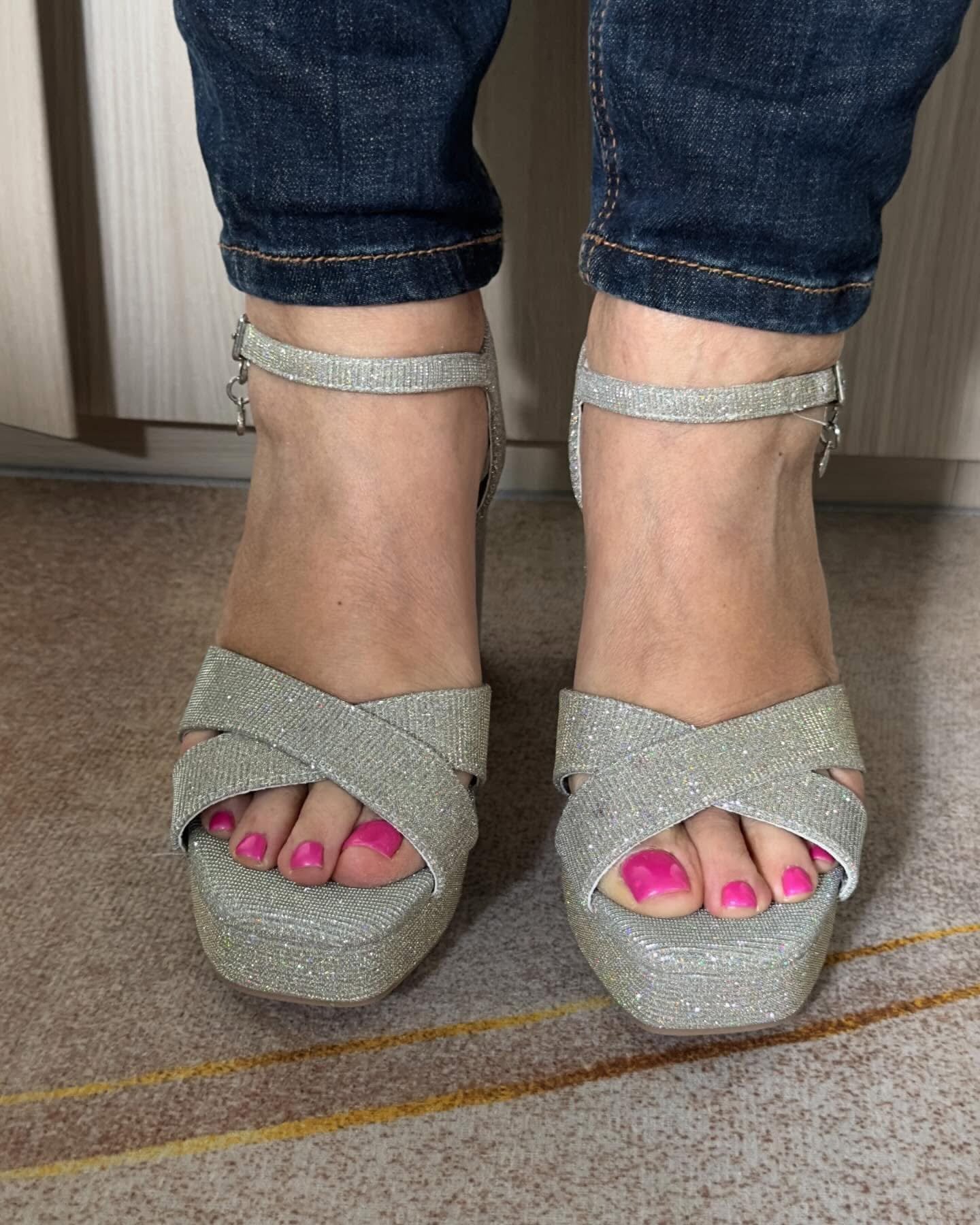 SANDALO XTI DONNA GIOIELLO CON TACCO LARGO ARGENTO