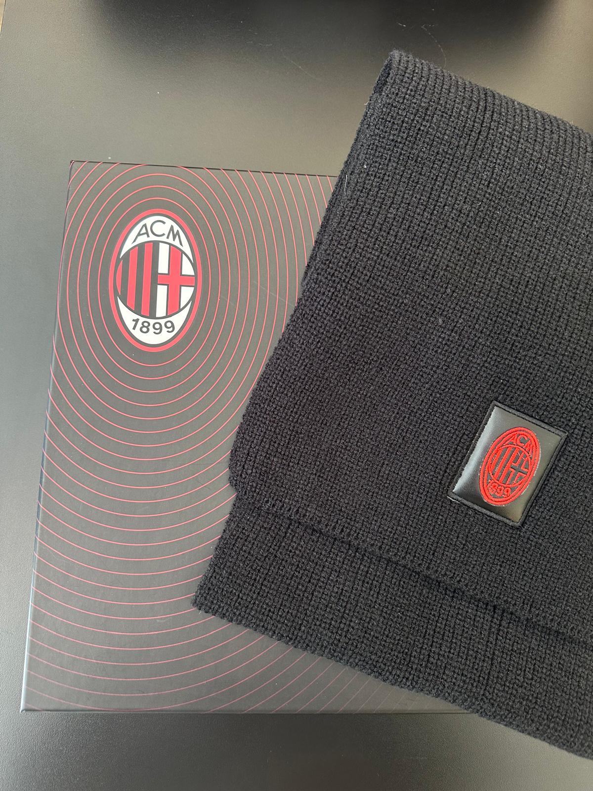 SET UOMO CAPPELLO + SCIARPA AC MILAN - PRODOTTO UFFICIALE