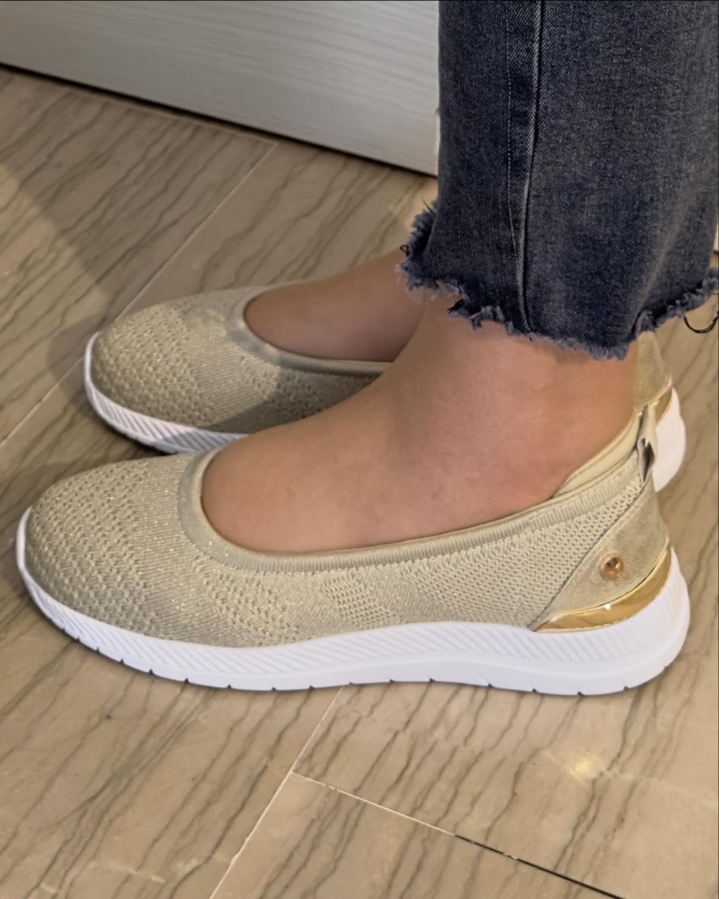 BALLERINA XTI ORO IN STOFFA