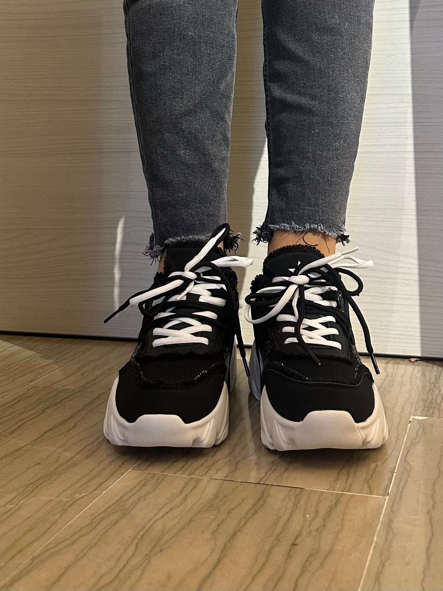 CHUNKY AMY SHOP ART SNEAKER NERA E BIANCA CON STRASS