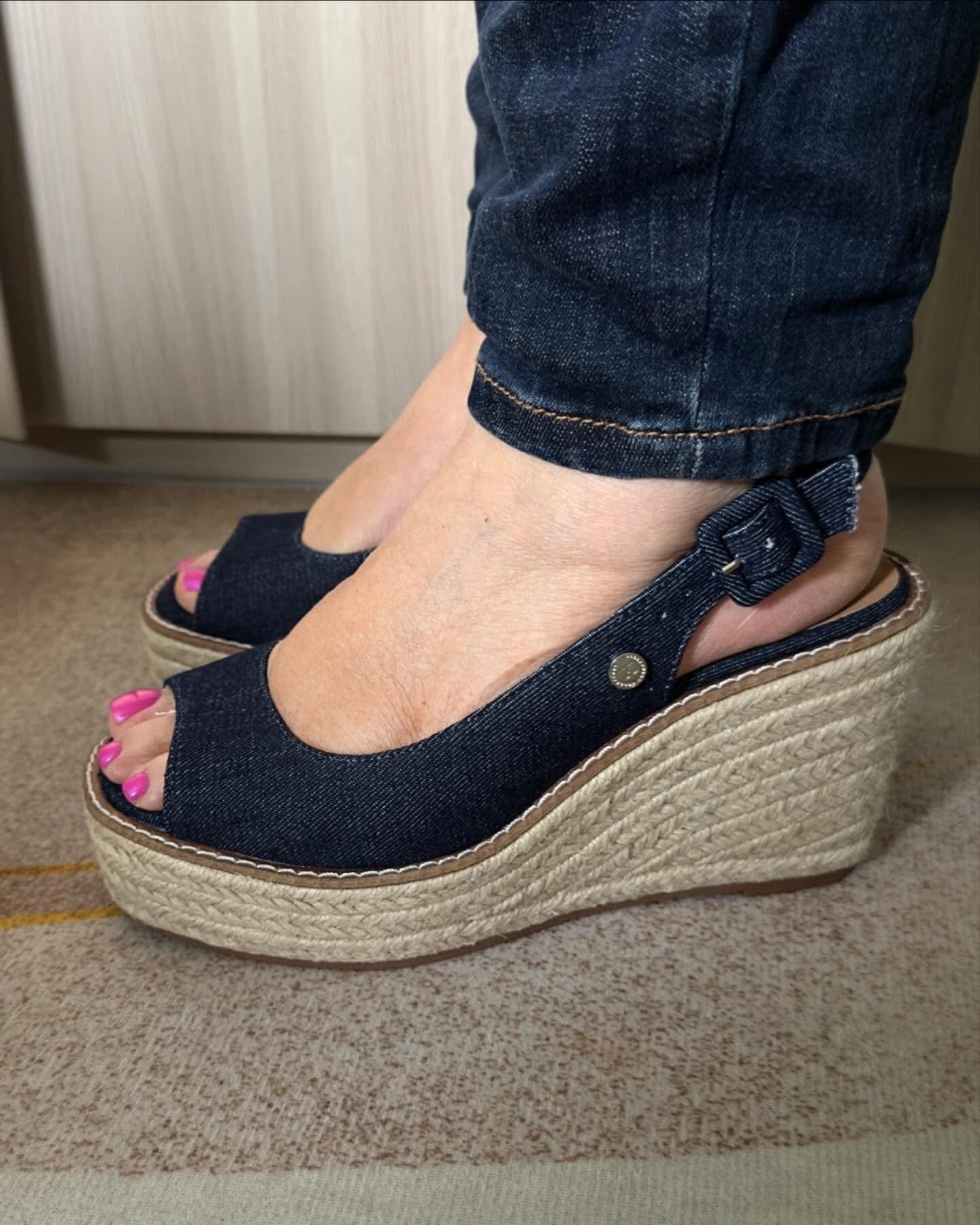 SANDALO XTI DONNA ZEPPA IN CORDA BLU NAVY