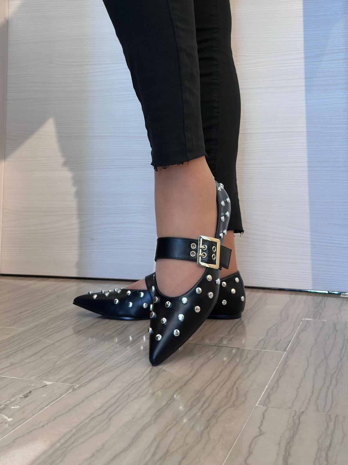 BALLERINA A PUNTA DONNA MARINA TORRES NERA CON BORCHIE