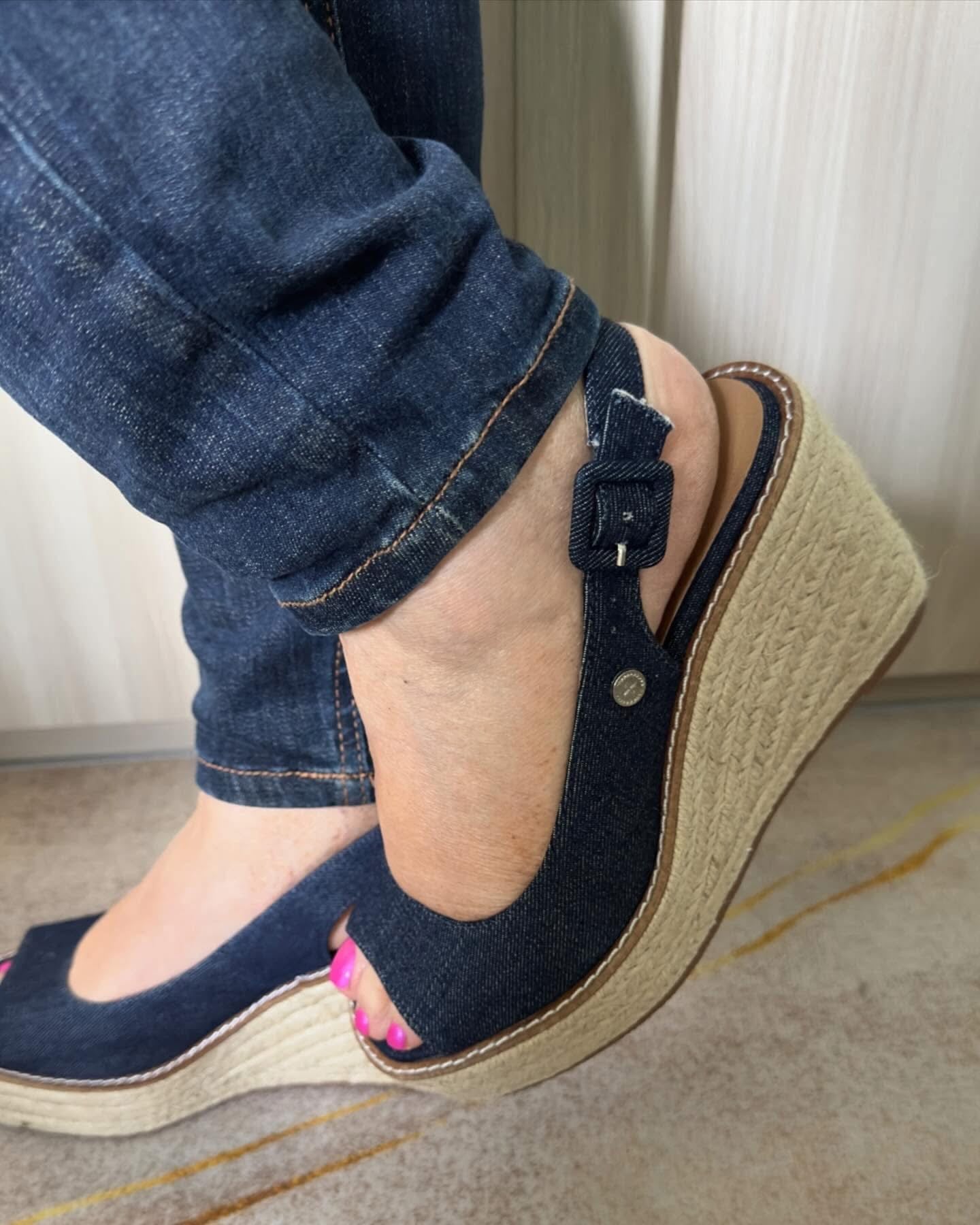 SANDALO XTI DONNA ZEPPA IN CORDA BLU NAVY