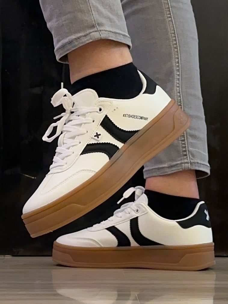 Sneaker Donna Xti Bianca e Nera con Suola Platform