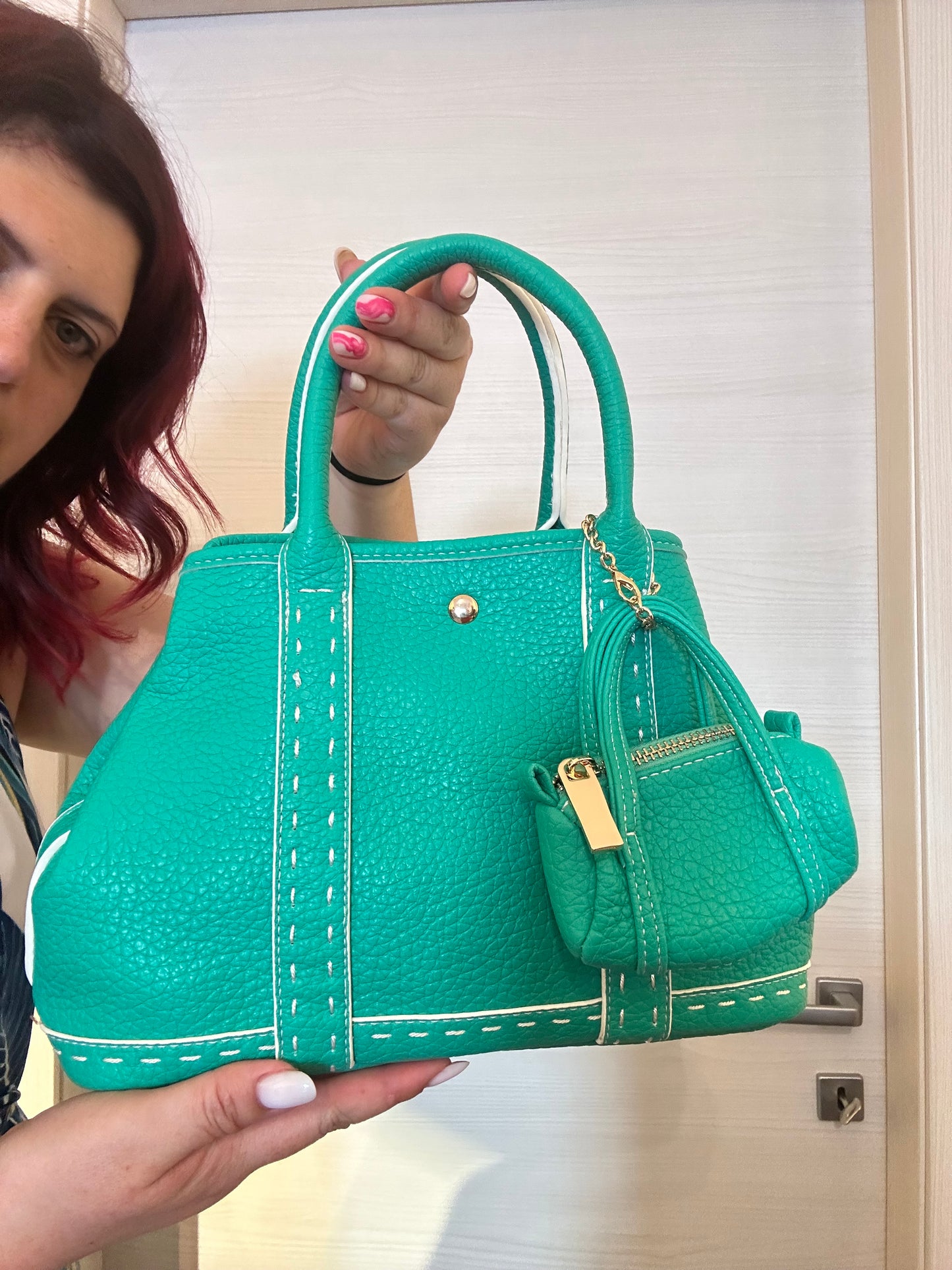 BORSA A MANO VERDE ACQUA BRILLANTE
