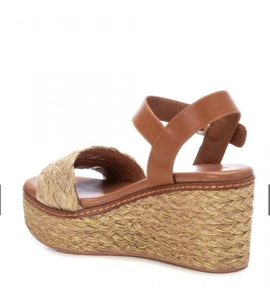 SANDALO XTI DONNA ZEPPA IN CORDA ORO E CAMEL