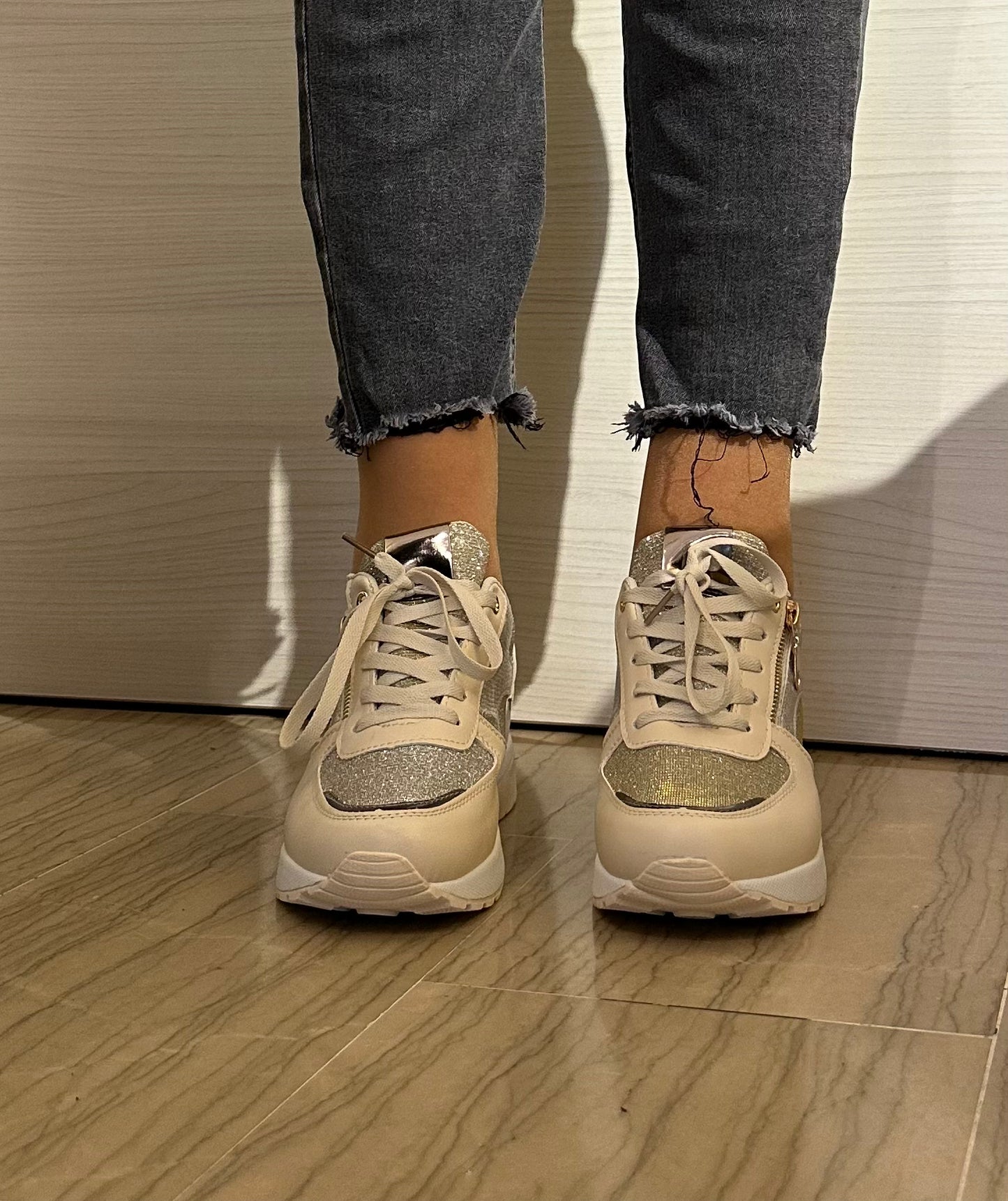 SNEAKER DONNA TIGLIO BEIGE BRILLANTE