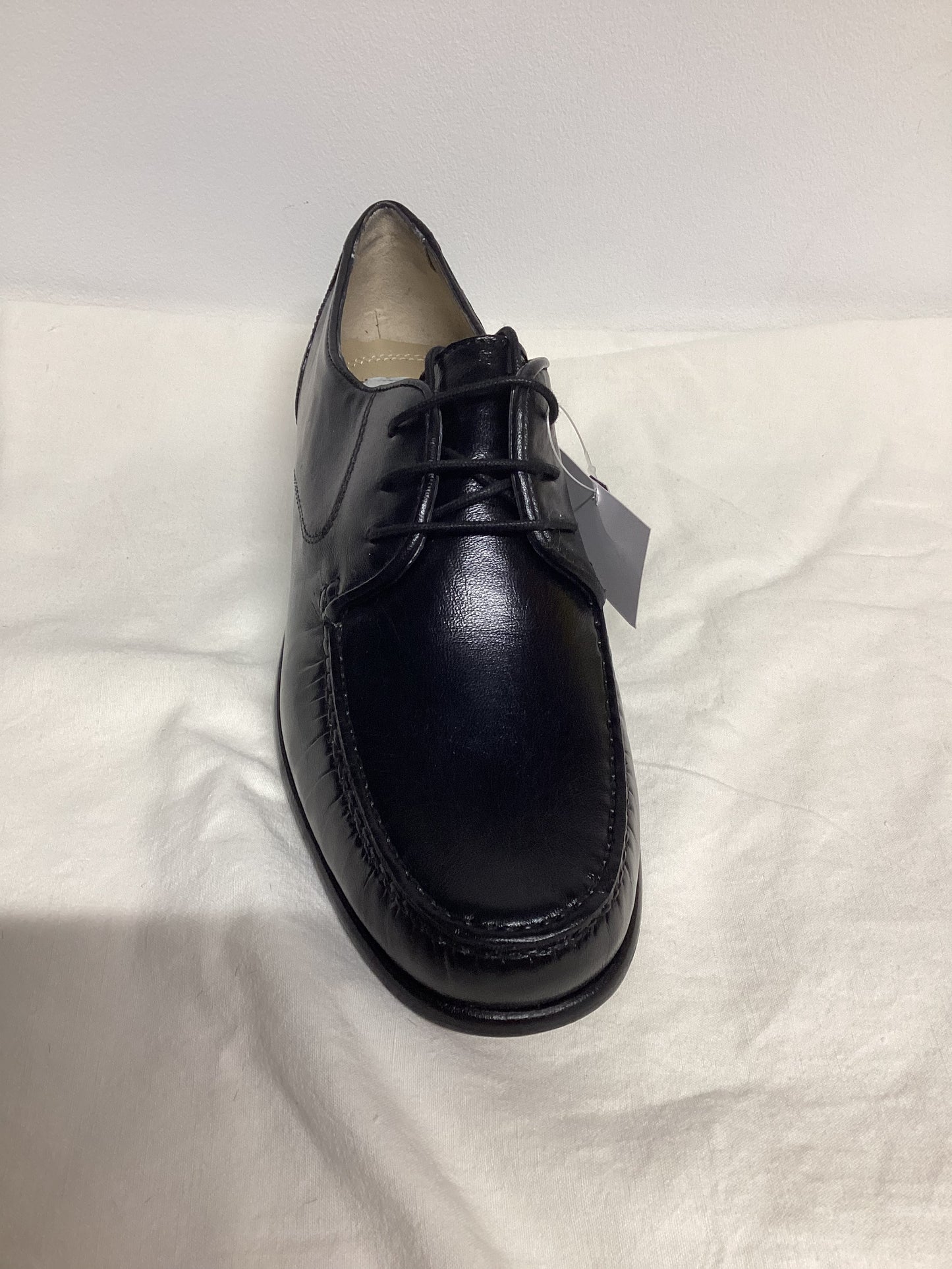 MOCASSINO STRINGATO NERO IN PELLE