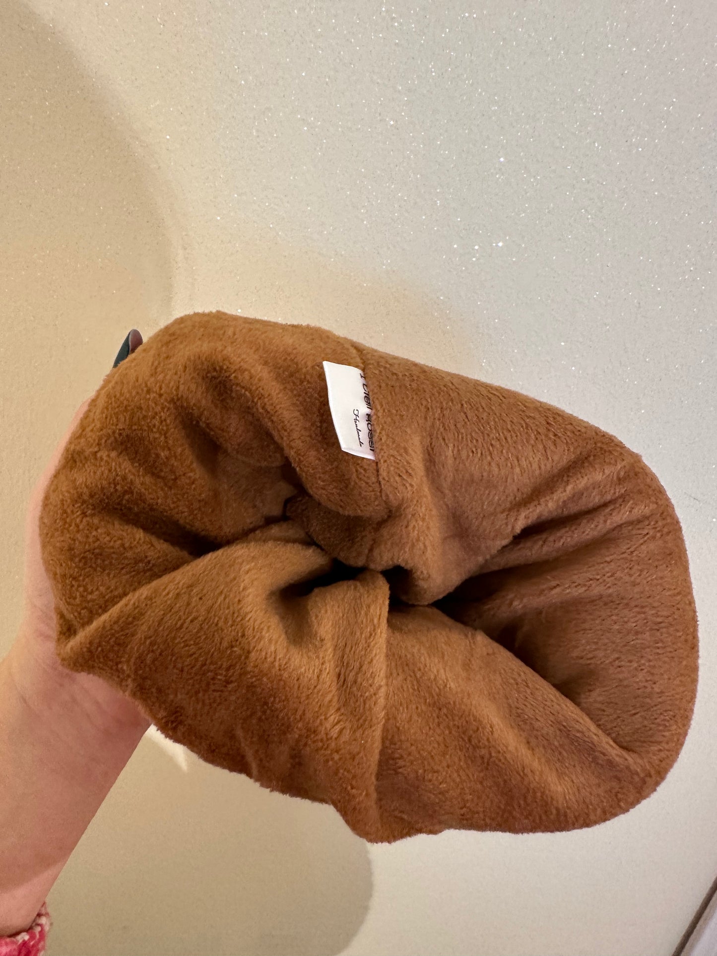 CAPPELLO FUCSIA CON PON PON