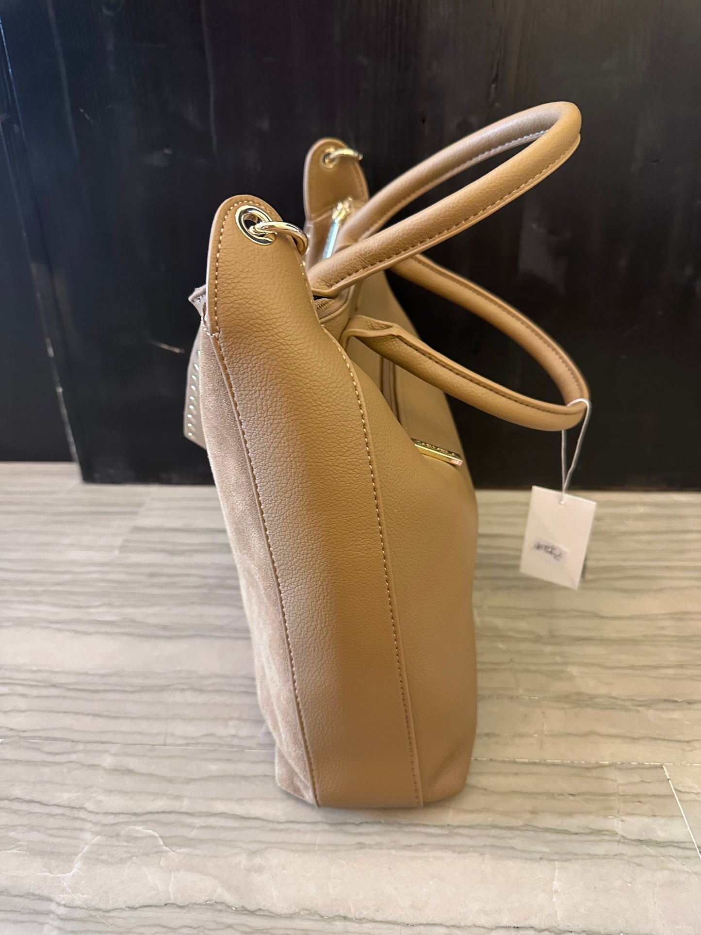 Borsa Donna Carmela in Pelle Camel – A Mano e a Spalla