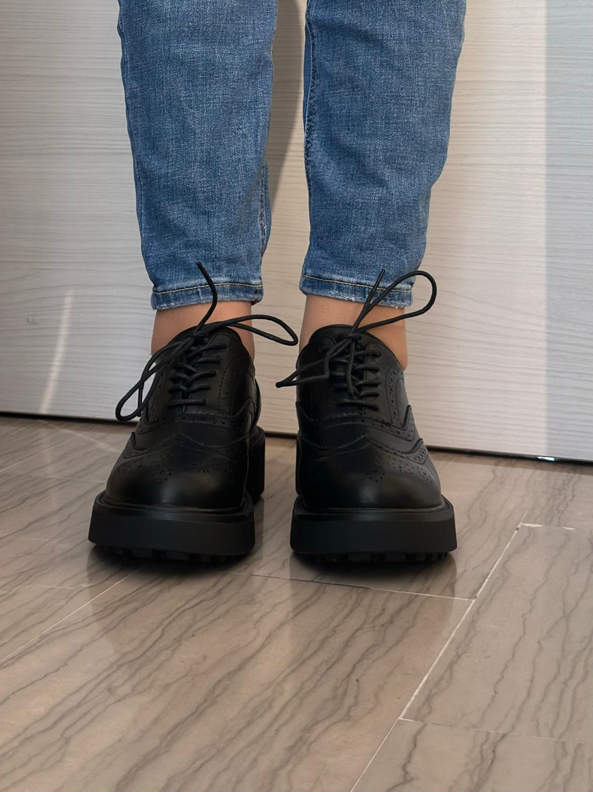 FRANCESINA DONNA CRICHIC NERA