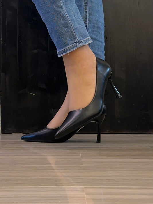 Décolleté donna Nera Marina Torres – Eleganza e comfort