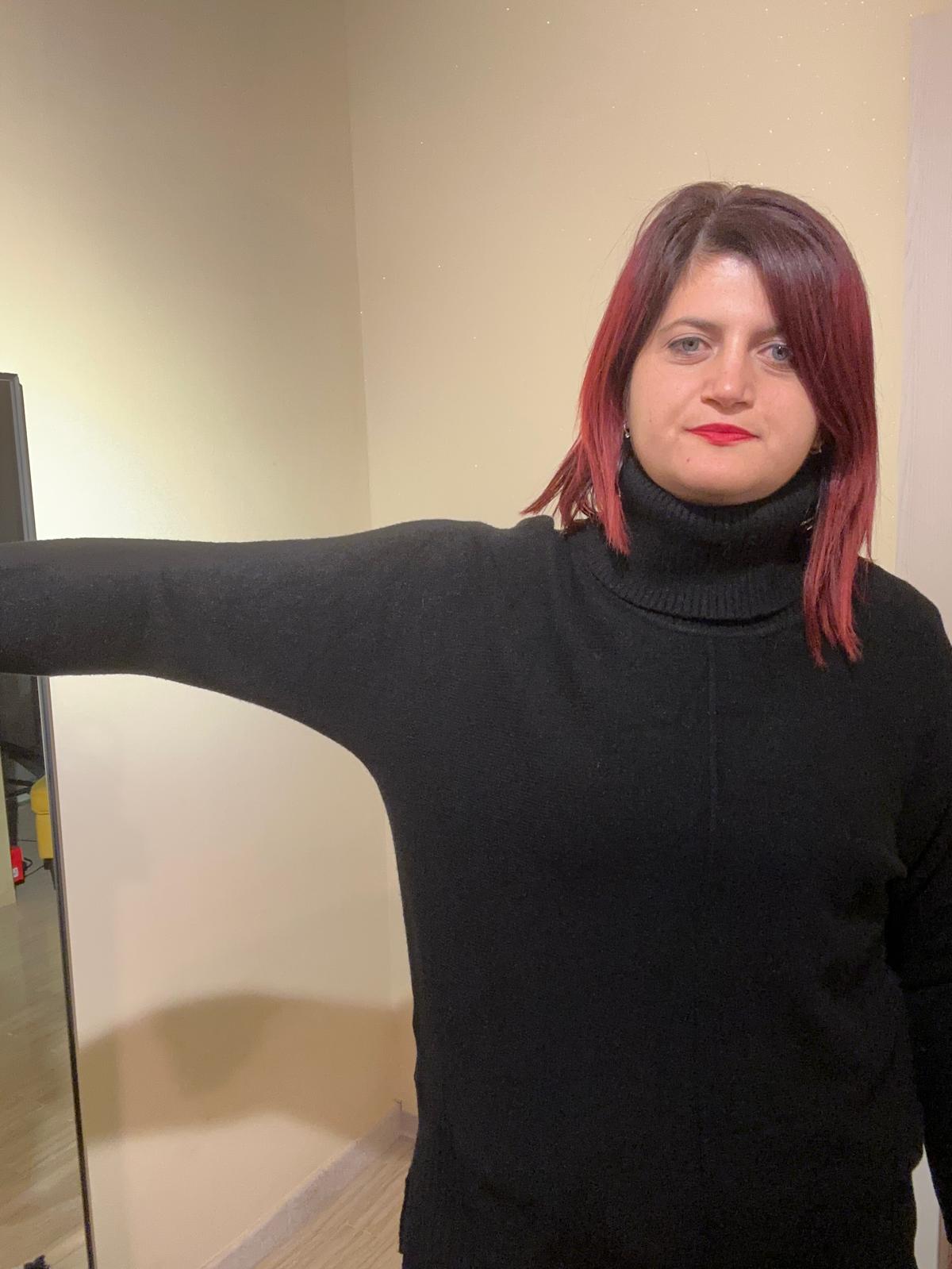 MAXI PULL DONNA A COSTINE NERO IN VISCOSA