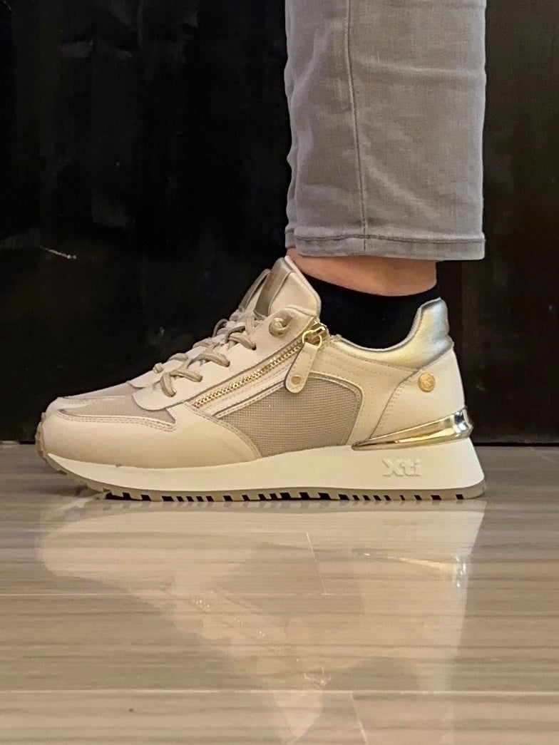 Sneaker Donna Xti Beige Oro con Plantare Memory Estraibile