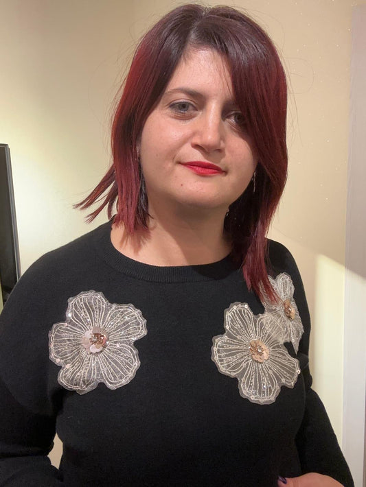 MAGLIA DONNA NERA IN VISCOSA CON FIORI