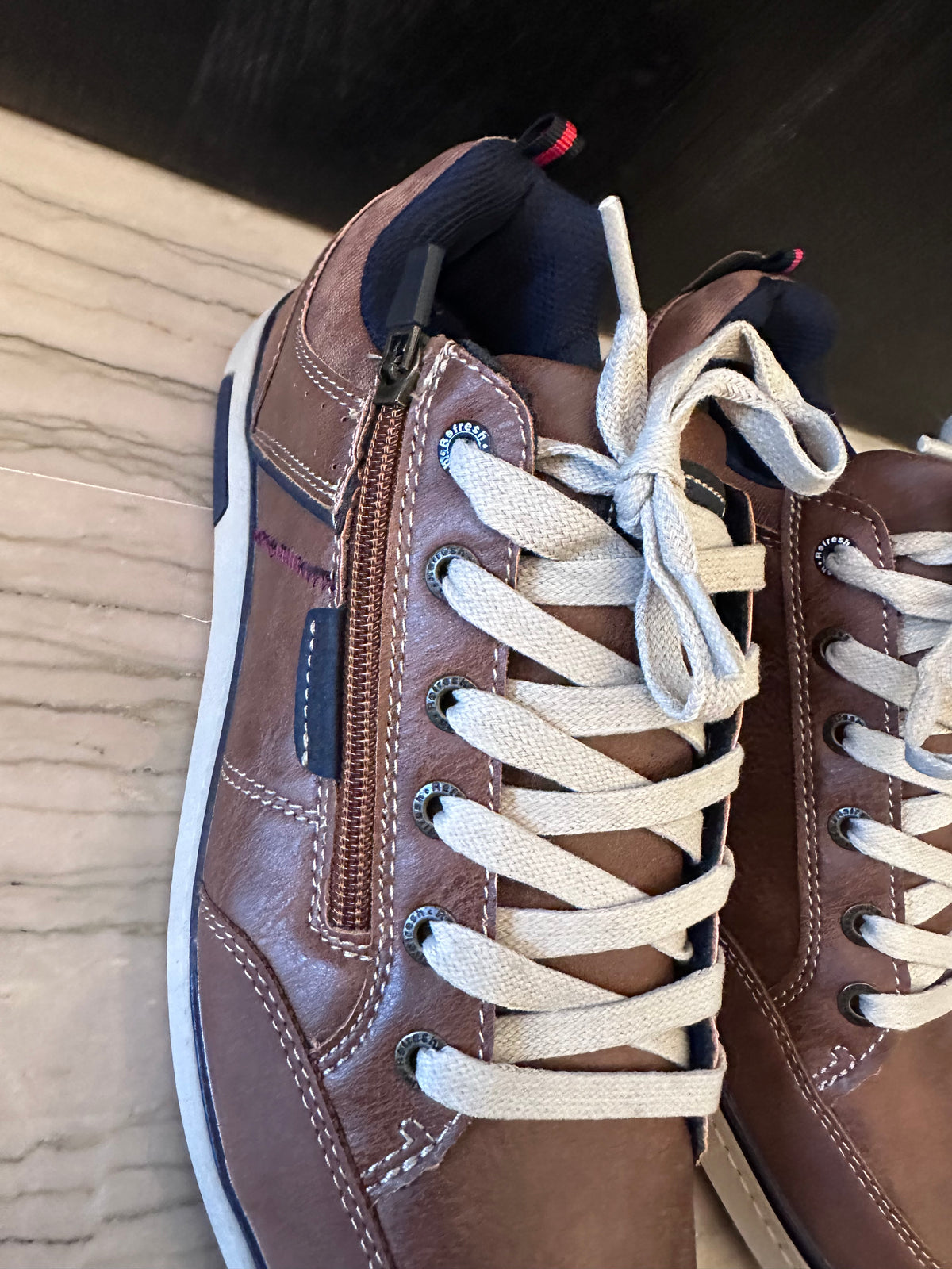 Sneaker Uomo Refresh Camel con Lacci e Zip Laterale – Casual Sportiva