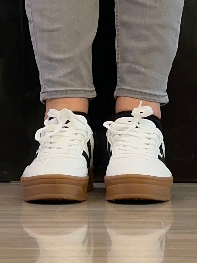 Sneaker Donna Xti Bianca e Nera con Suola Platform