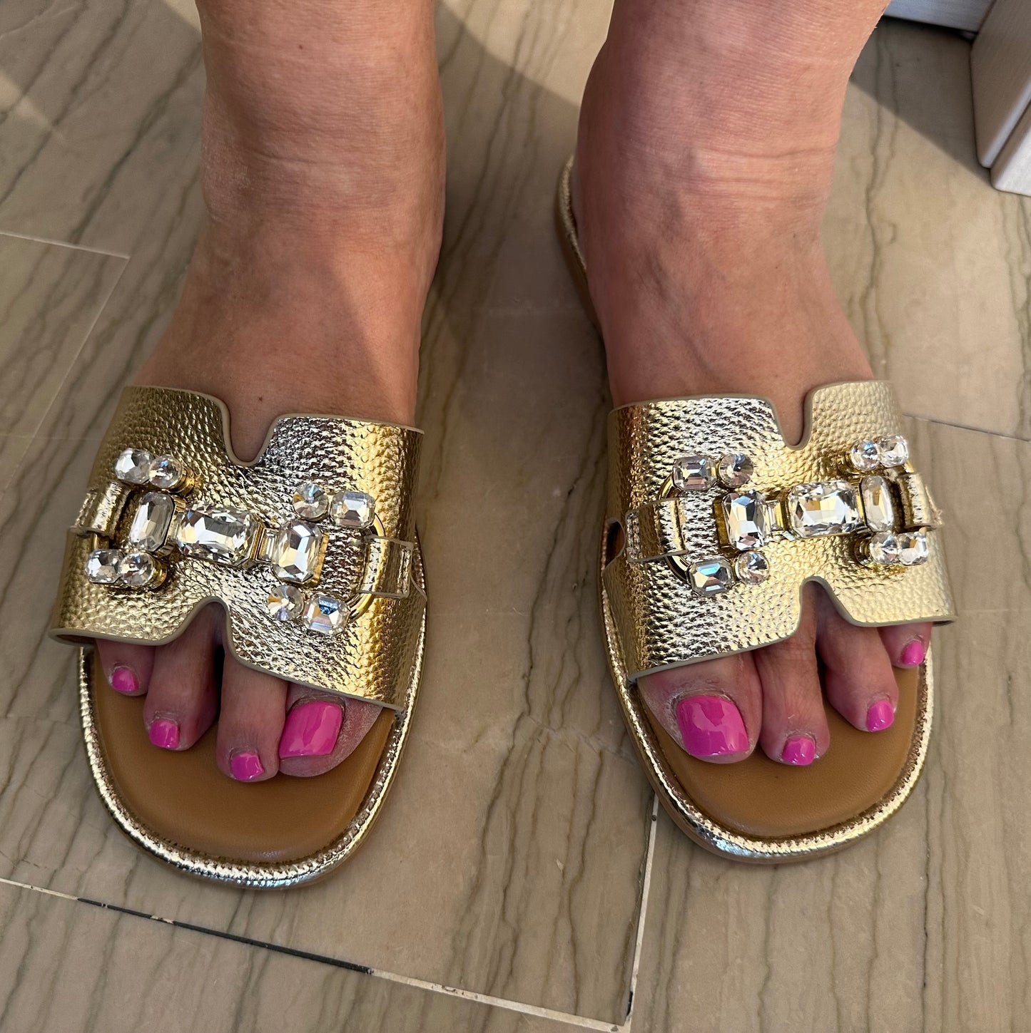 CIABATTA XTI DONNA ORO CON PIETRE BRILLANTE