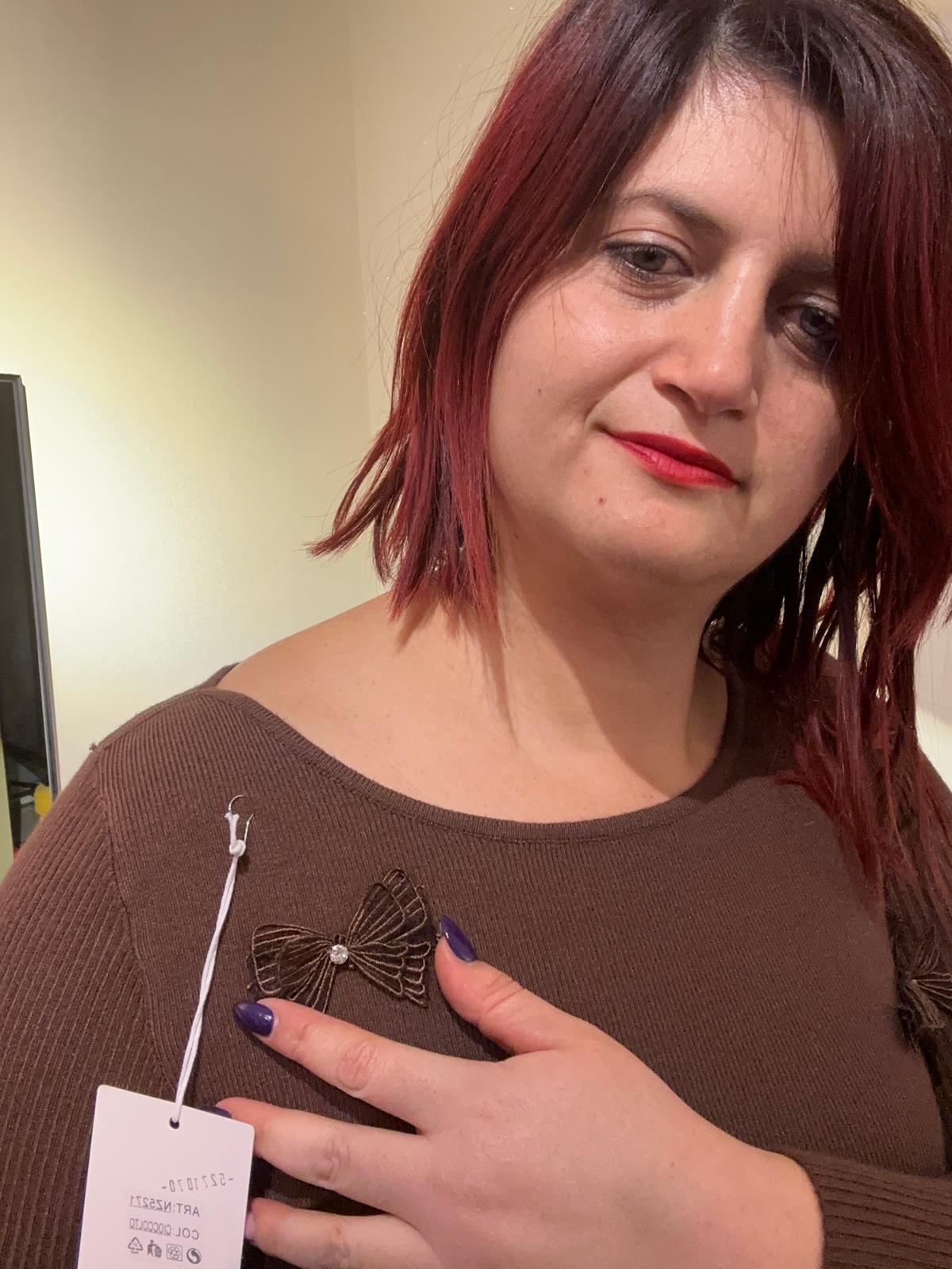 TOP DONNA VISCOSA MARRONE CON FARFALLE