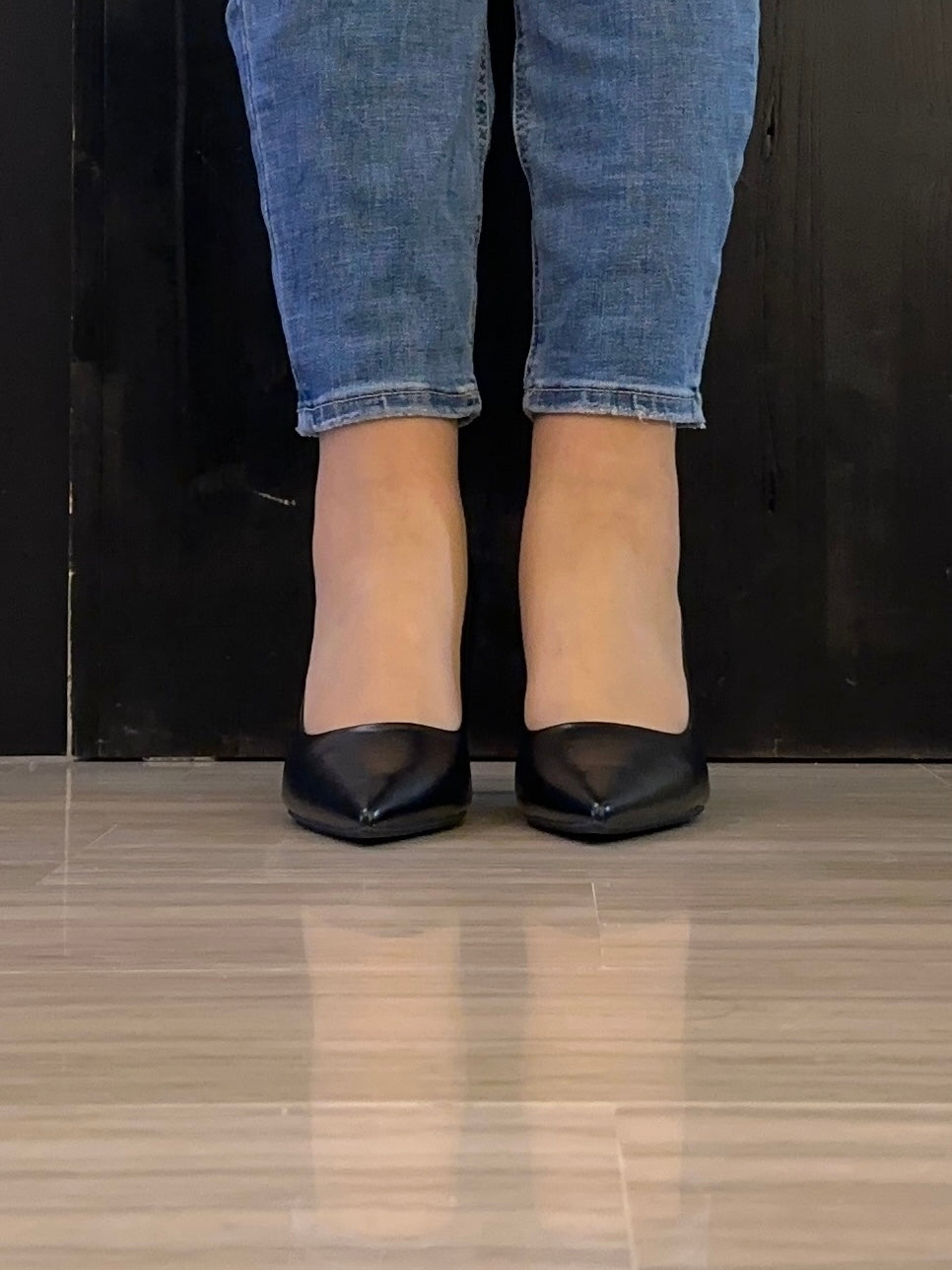 Décolleté donna Nera Marina Torres – Eleganza e comfort