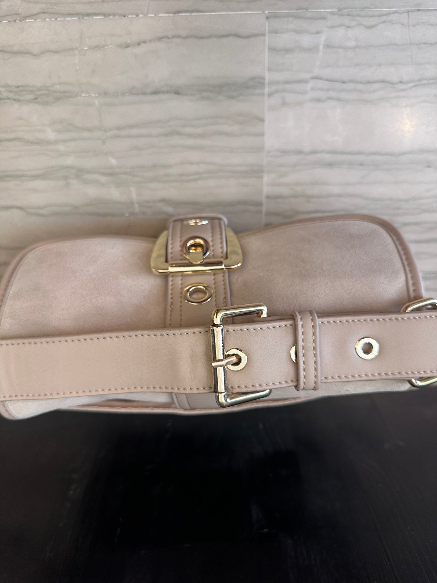 Borsa in Pelle Carmela con Maxi Fibbia – Borsa Donna a Spalla Elegante