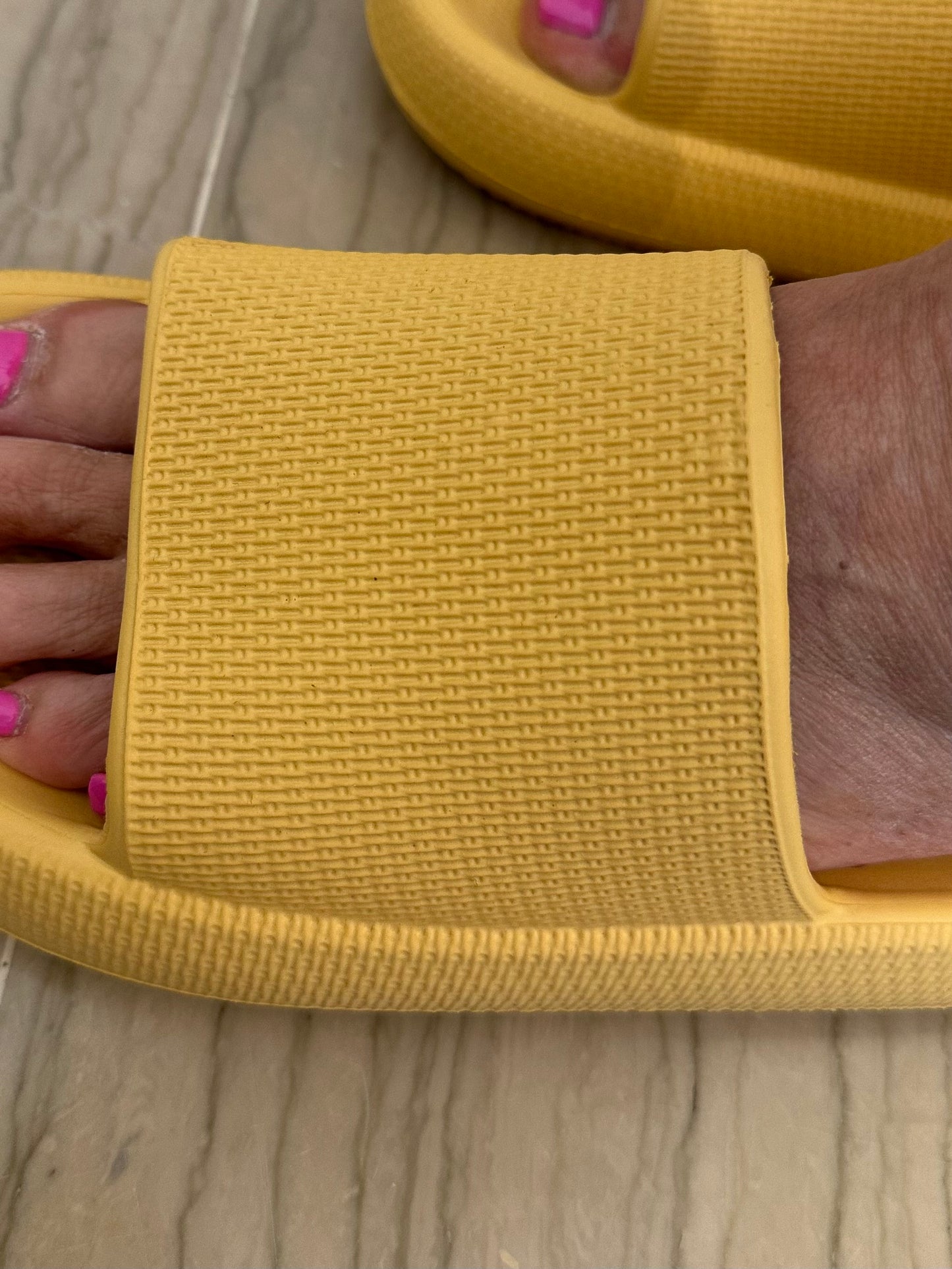 CIABATTE XTI UNISEX SENAPE IN GOMMA