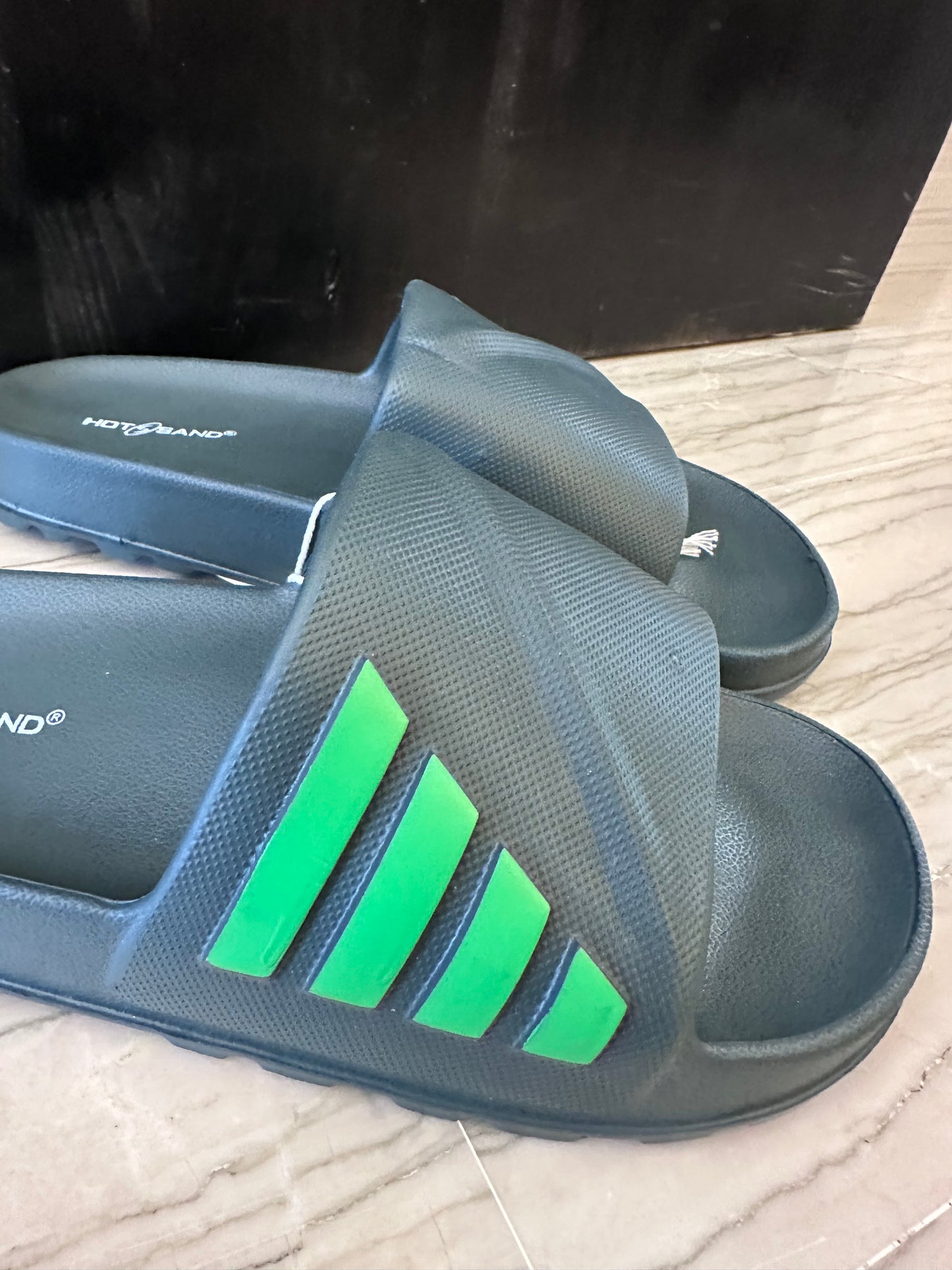 Ciabatta Uomo HOTSAND Verde Militare in Gomma con Fascia e Dettaglio Verde