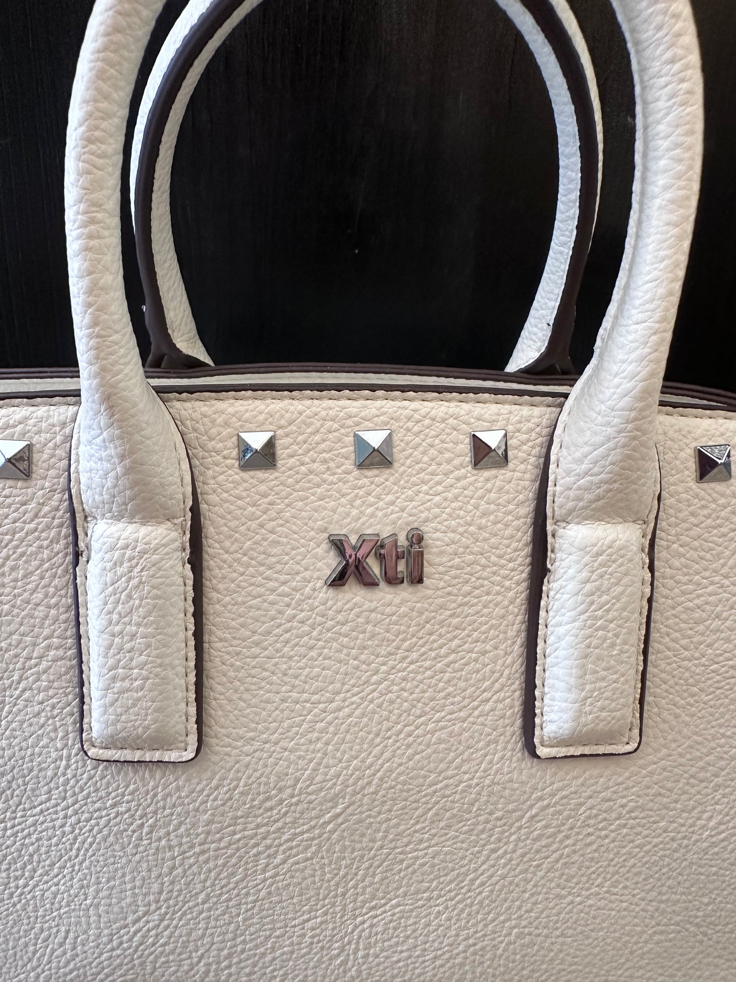 Borsa Xti Donna Ghiaccio con Borchie – Borsa a Mano e Tracolla Elegante