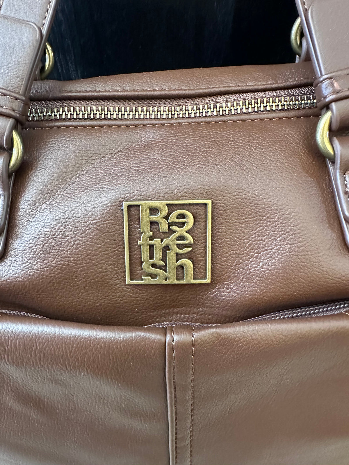 Borsa Donna Marrone Refresh con Borchie e Tracolla