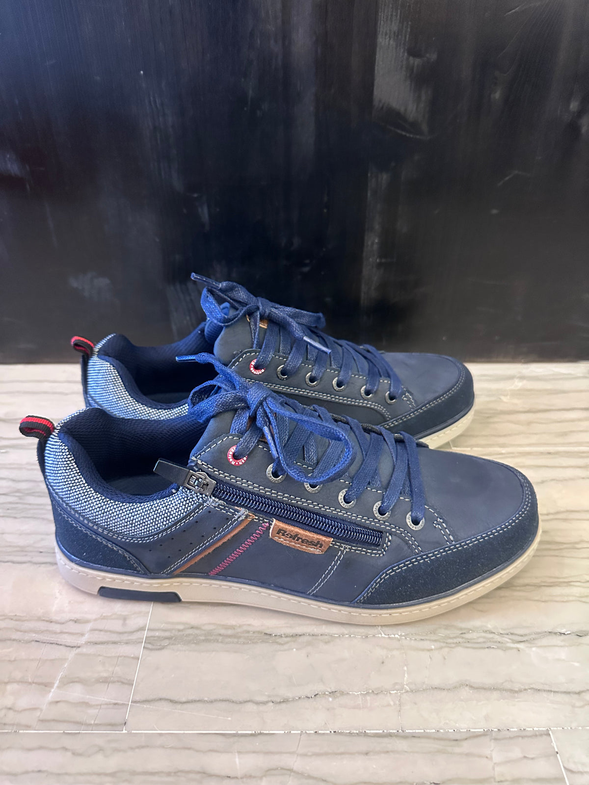 Sneaker Uomo Refresh Blu Navy con Lacci e Zip Laterale – Casual Sportiva