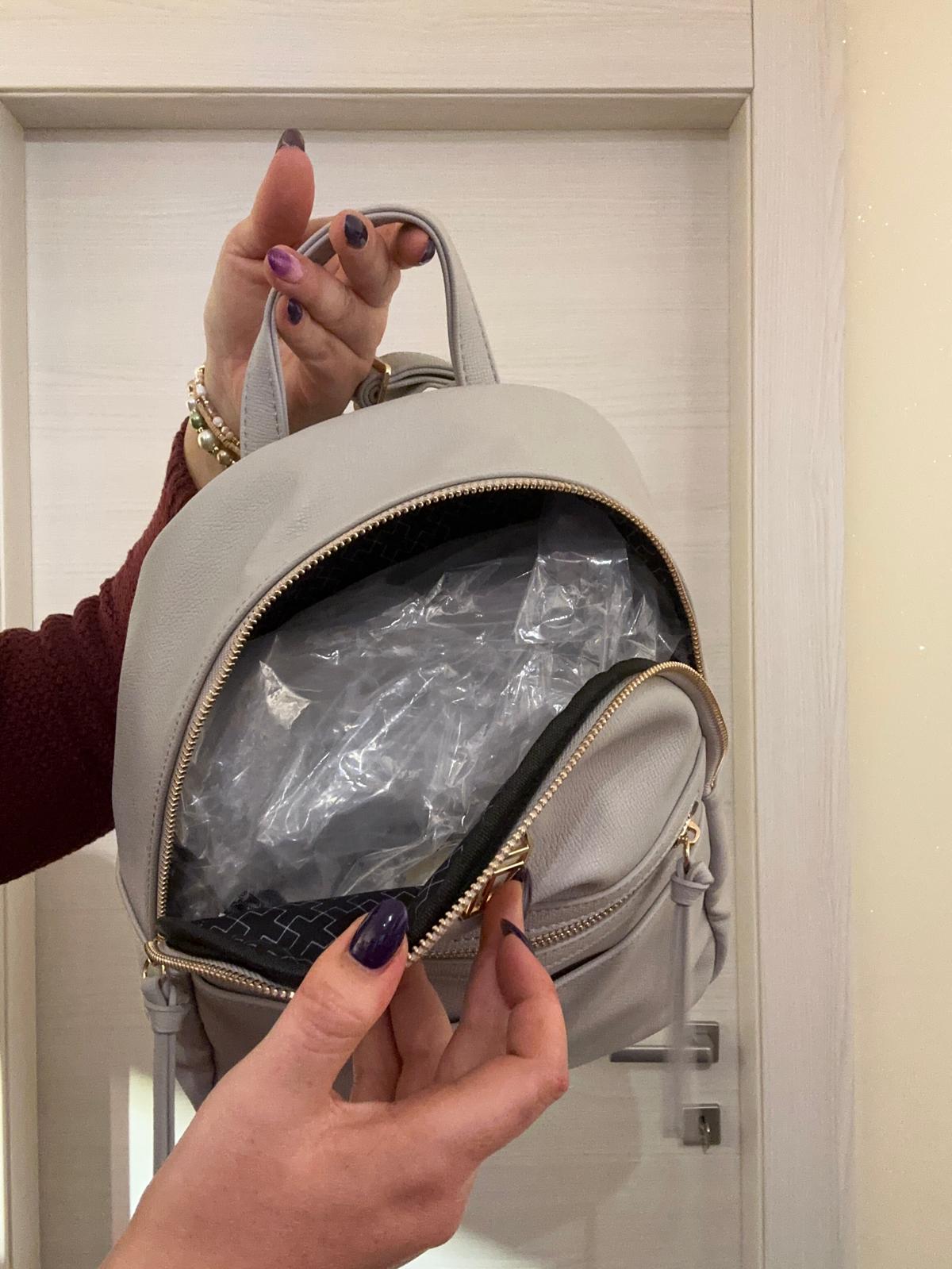 ZAINO XTI GRIGIO CON DETTAGLI ORO