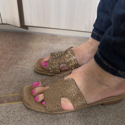 CIABATTA XTI DONNA BASSA COLOR CUOIO CON STRASS