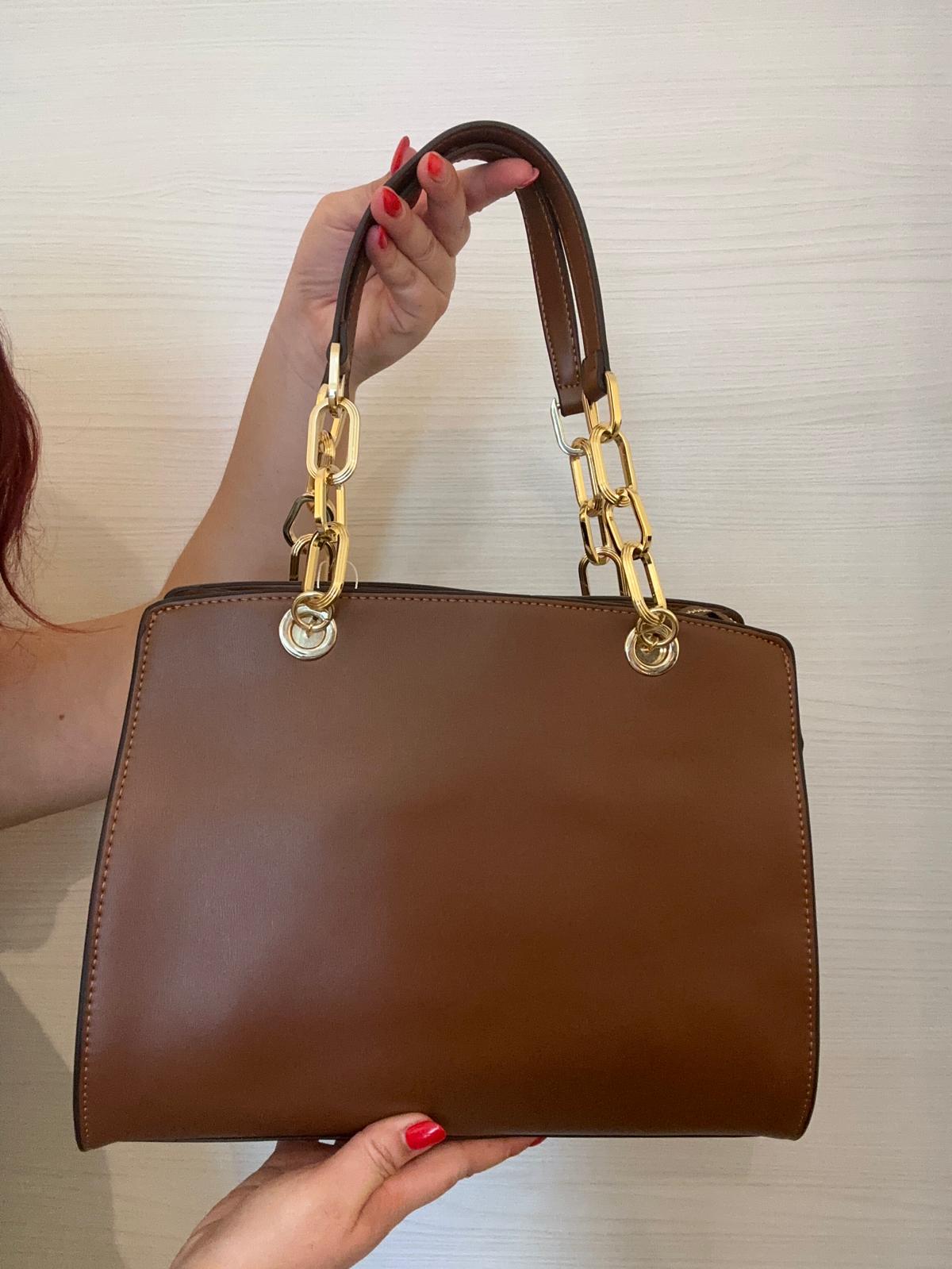 BORSA DONNA XTI RIGIDA E CAPIENTE MARRONE DETTAGLI ORO