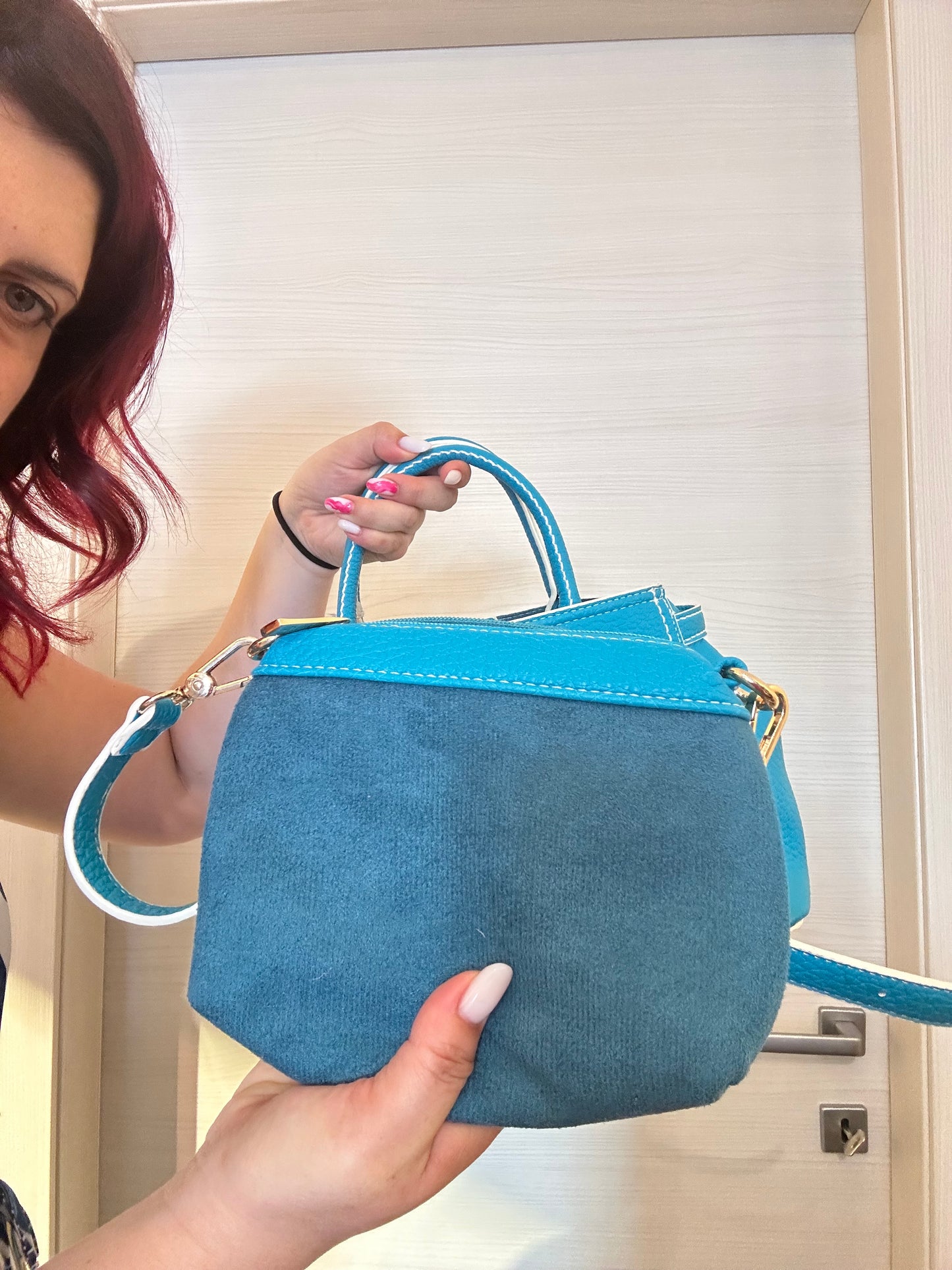 BORSA A MANO BLU