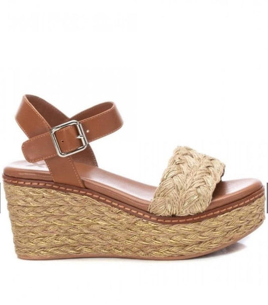 SANDALO XTI DONNA ZEPPA IN CORDA ORO E CAMEL