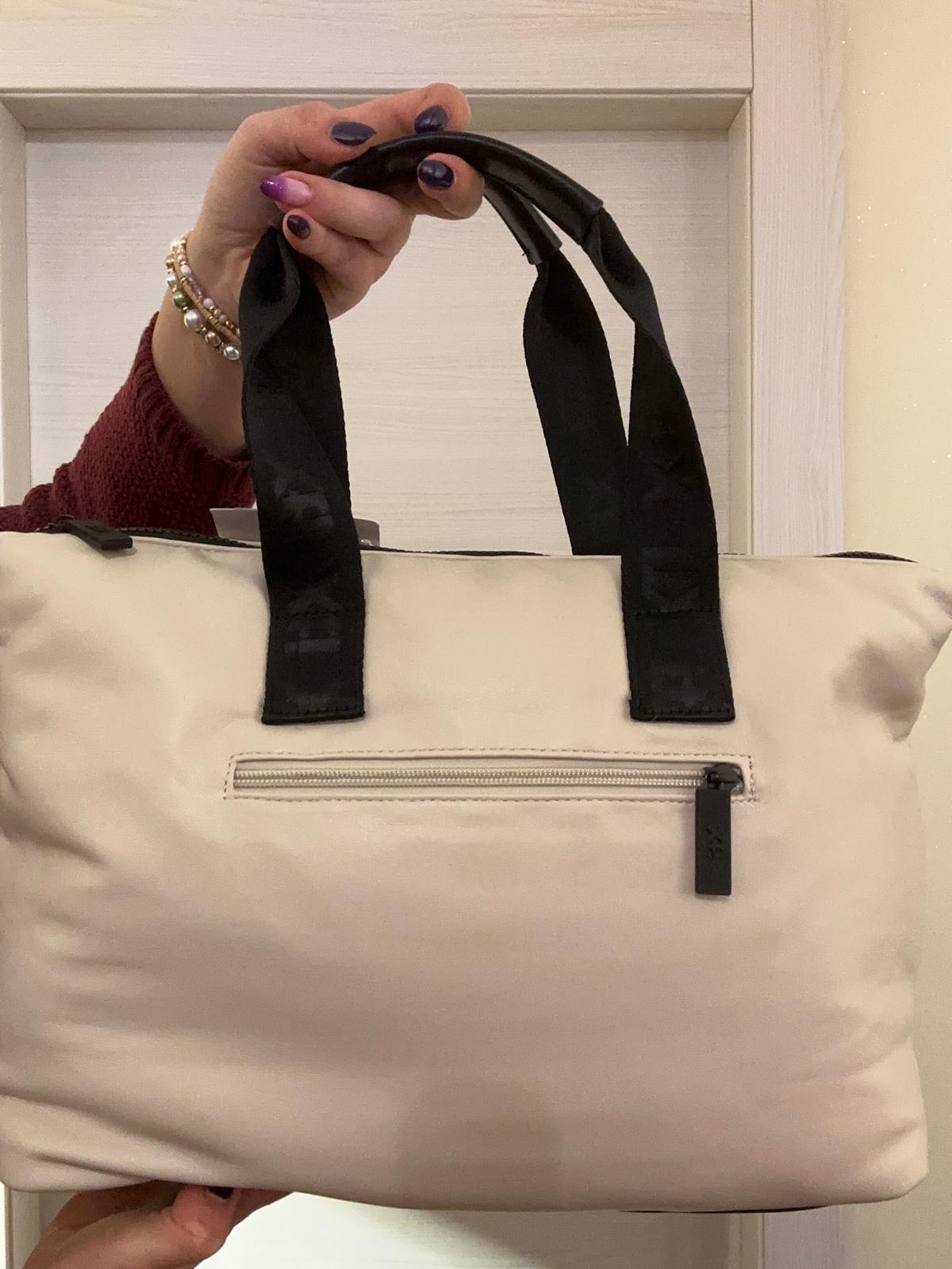 BORSA XTI BEIGE IMBOTTITA CON MANICI E TRACOLLA