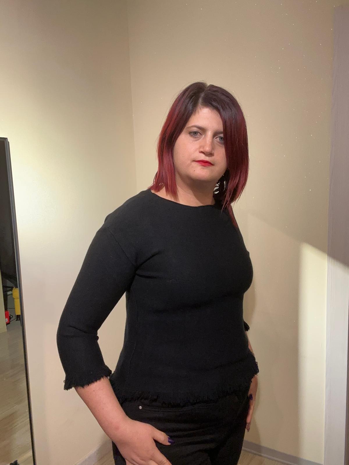 MAGLIA DONNA NERA IN VISCOSA CON FRANGE