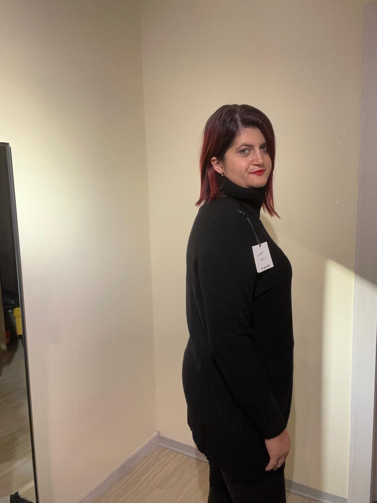 MAXI PULL DONNA COLLO ALTO NERO IN VISCOSA