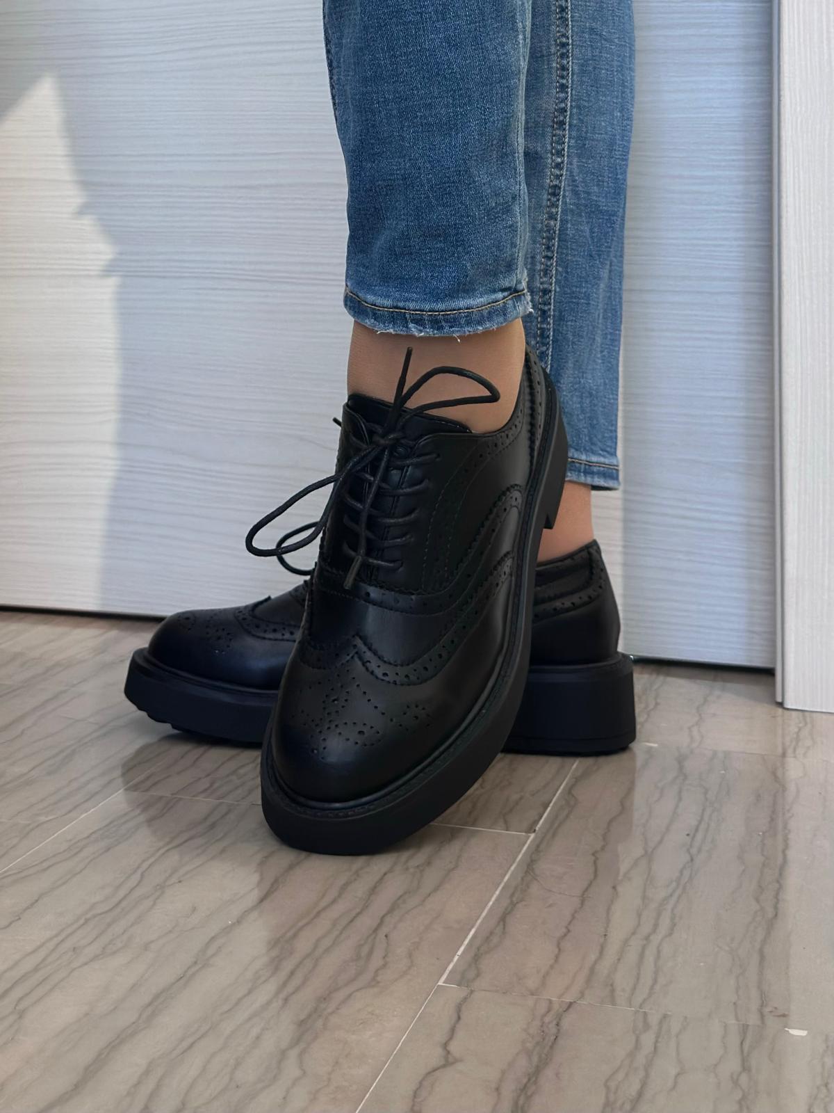 FRANCESINA DONNA CRICHIC NERA