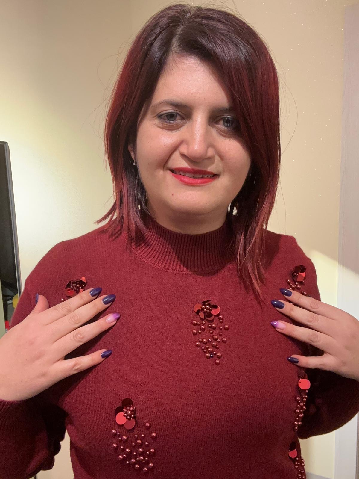 MAGLIA DONNA BORDEAUX CON PERLE E PAILLETTES