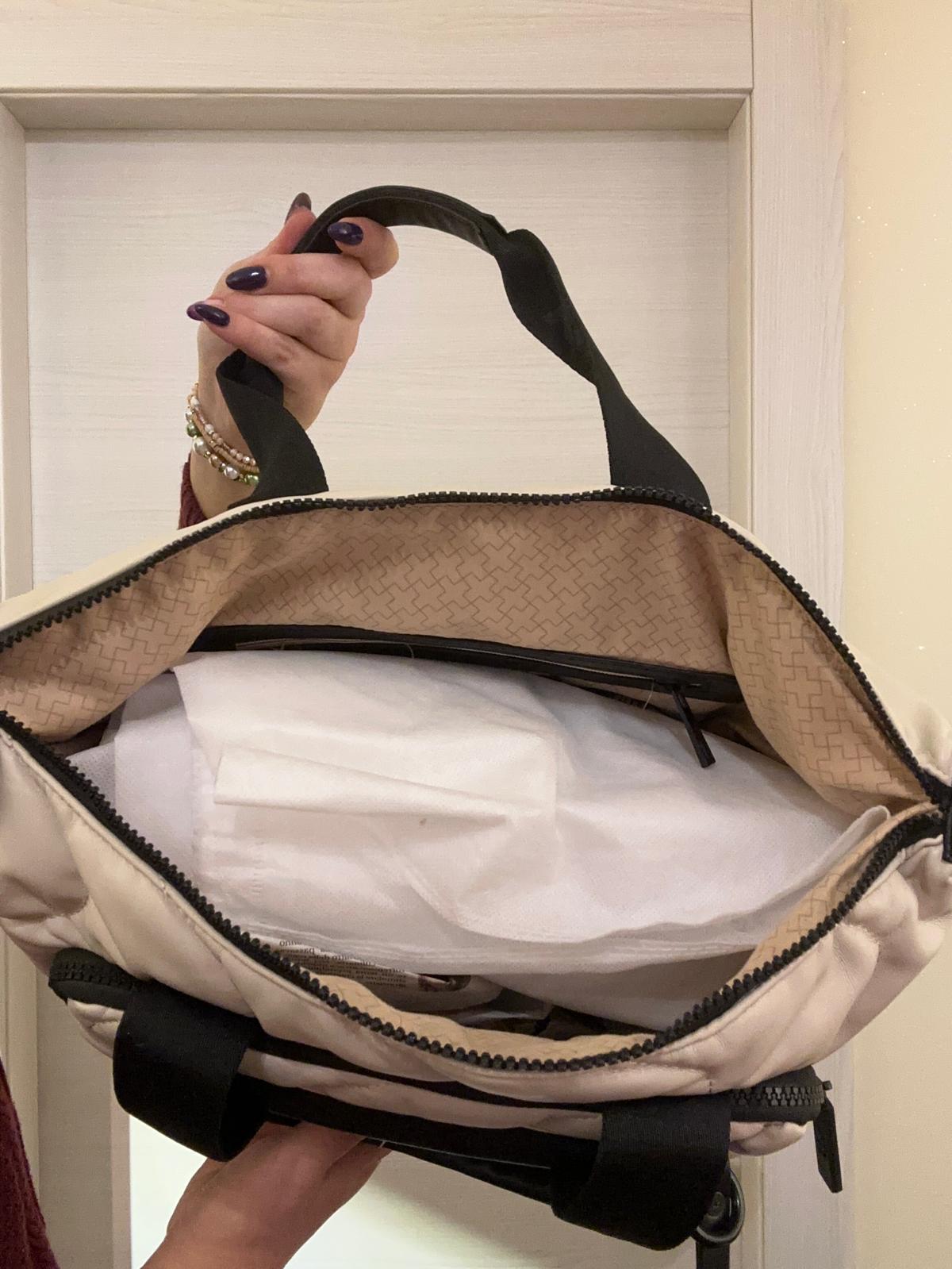 BORSA XTI BEIGE IMBOTTITA CON MANICI E TRACOLLA