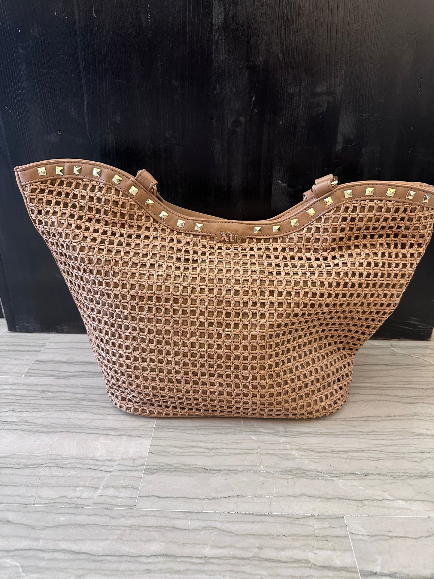 Borsa Xti Grande Intrecciata Cuoio con Borchie