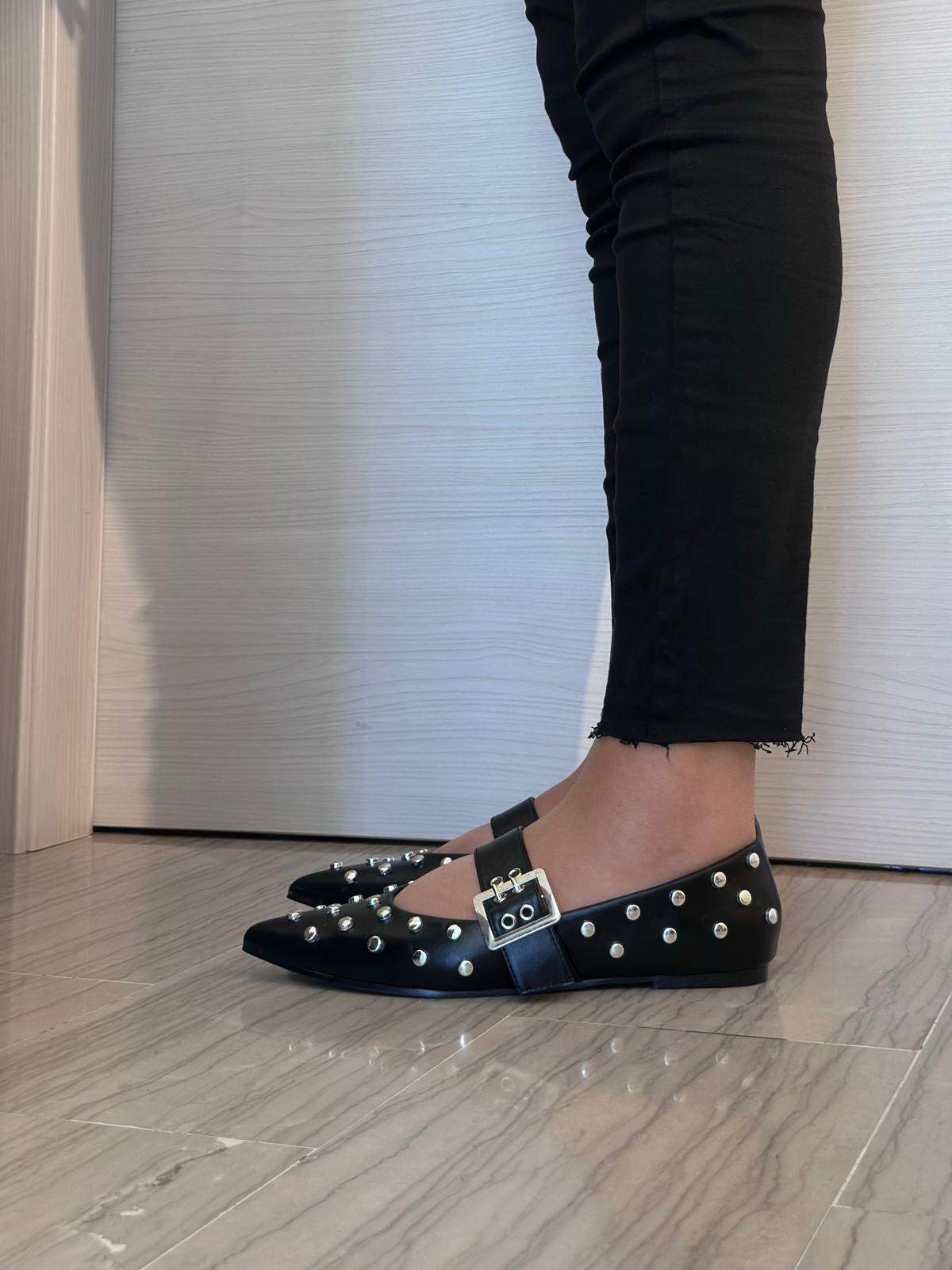 BALLERINA A PUNTA DONNA MARINA TORRES NERA CON BORCHIE