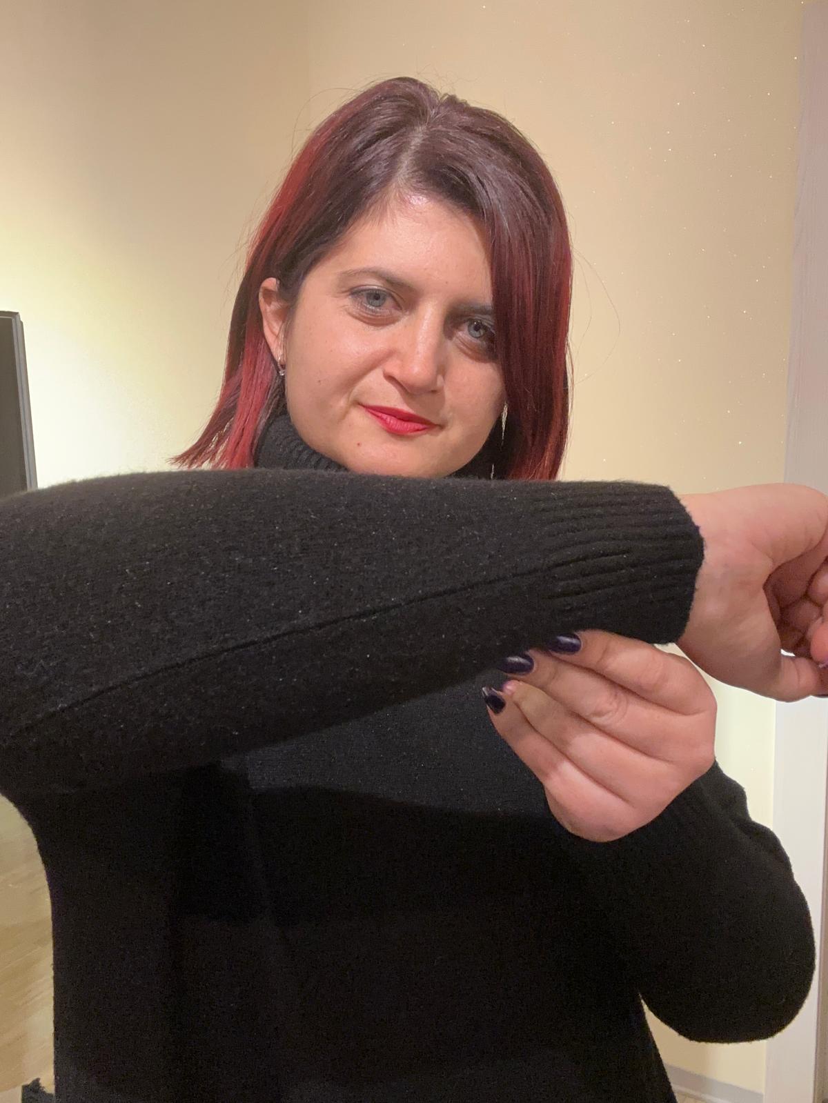 MAXI PULL DONNA COLLO ALTO NERO IN VISCOSA